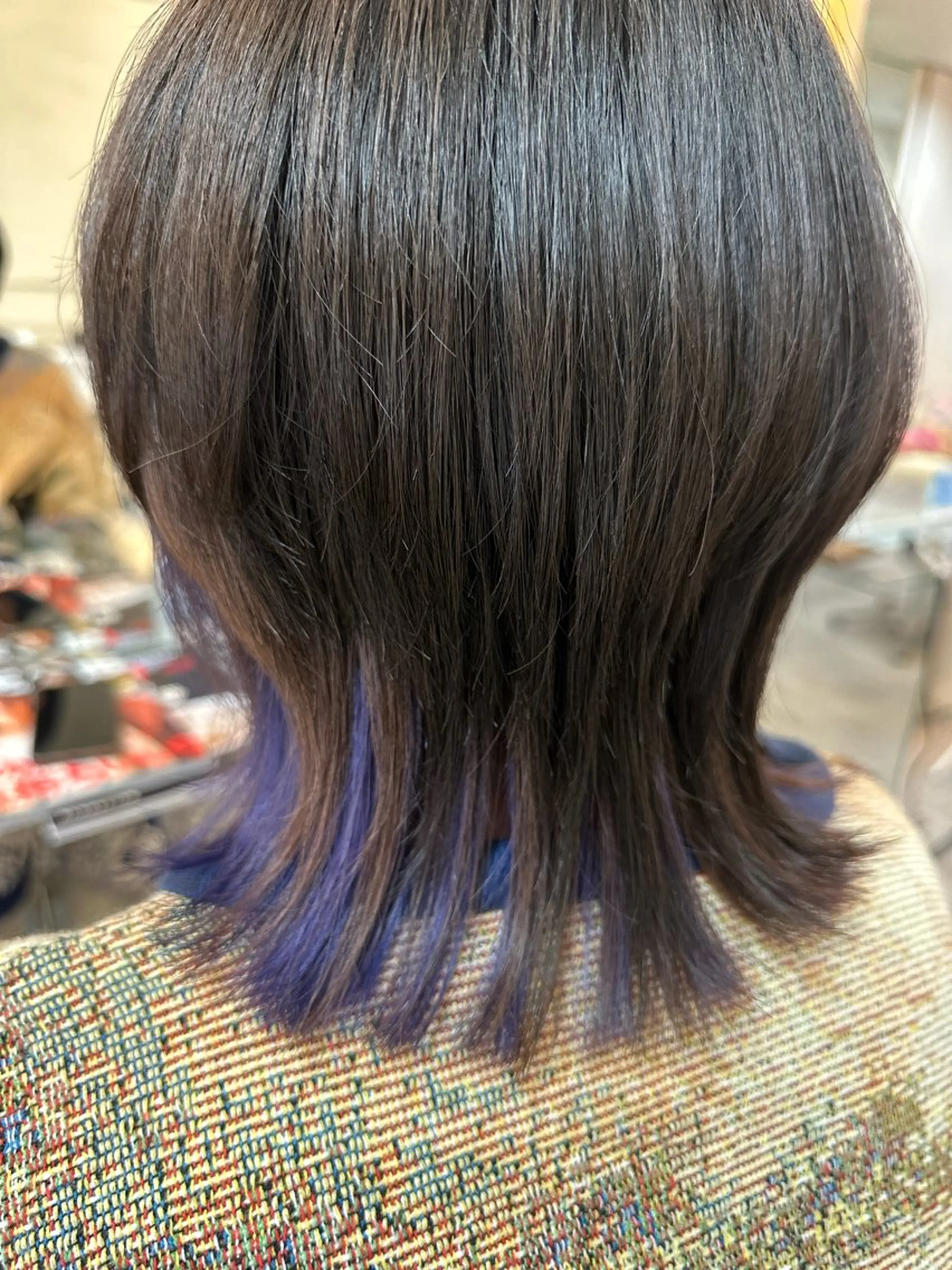 ミディアム 足立 穂乃果のヘアスタイル