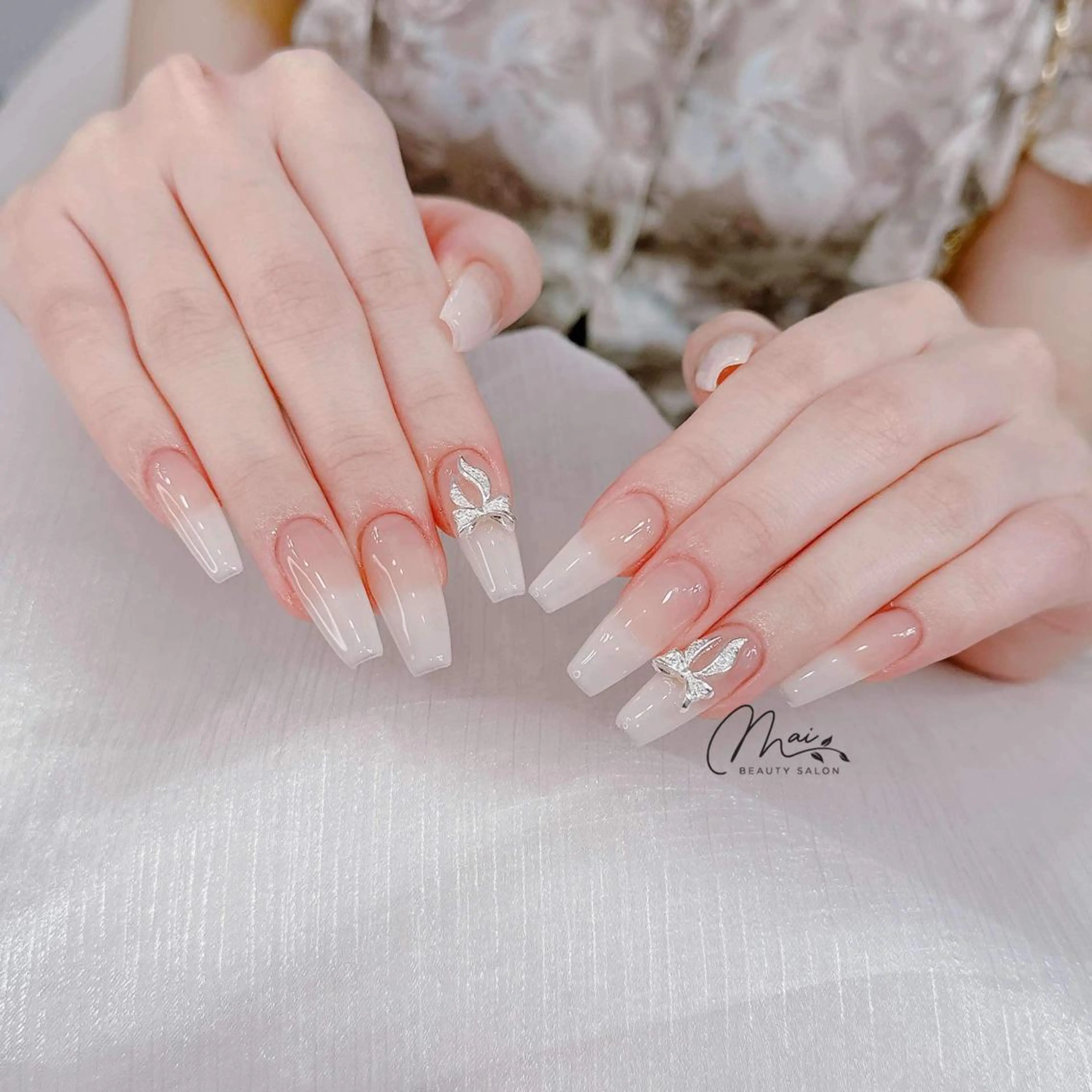 ネイル チークネイル フラッシュネイル フレンチネイル ジェルネイル 韓国ネイル ハンドネイル MaiBeauty マイ マイのネイルデザイン