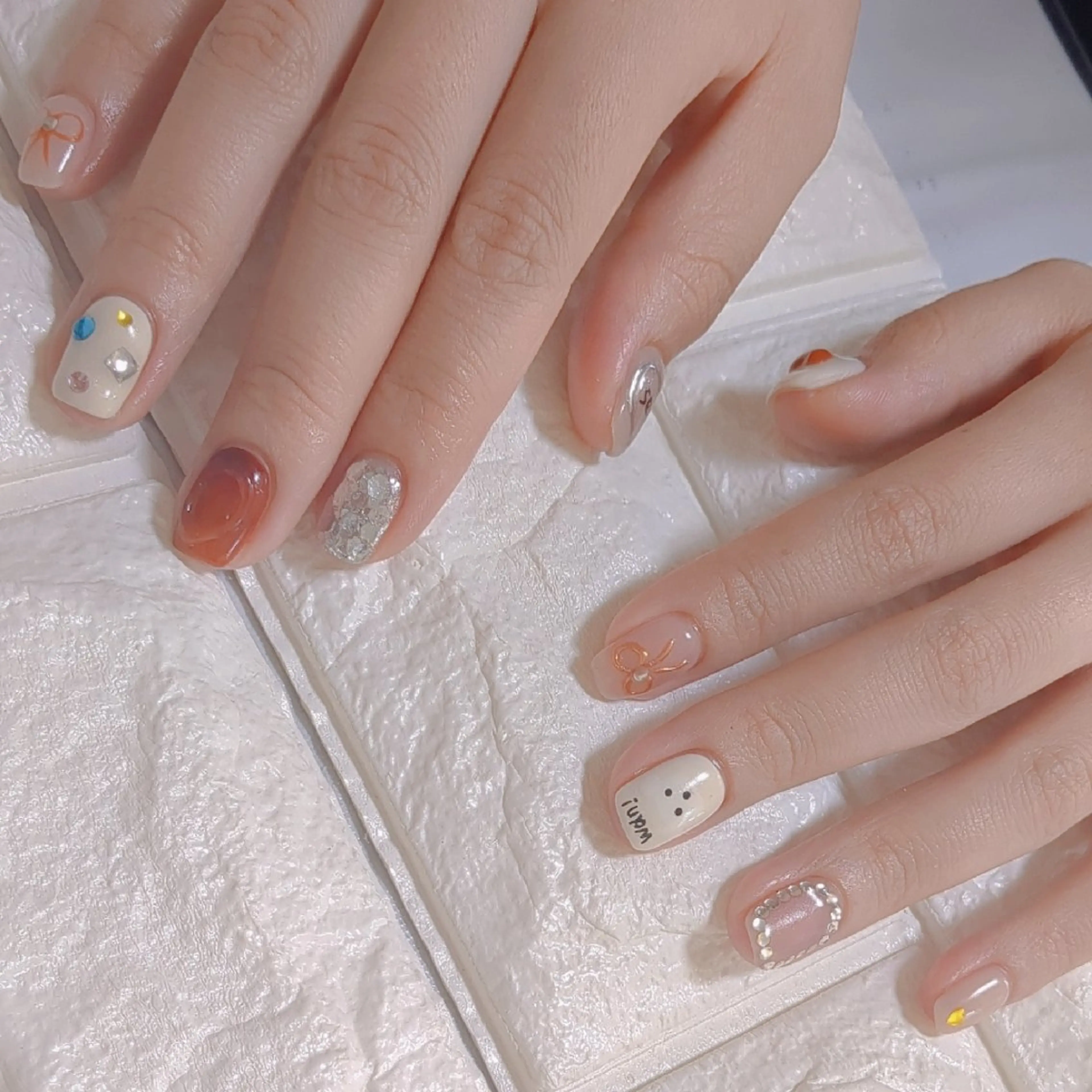 ネイル ハンドネイル 横浜市中区曙町 E·U·Bネイルのネイルデザイン