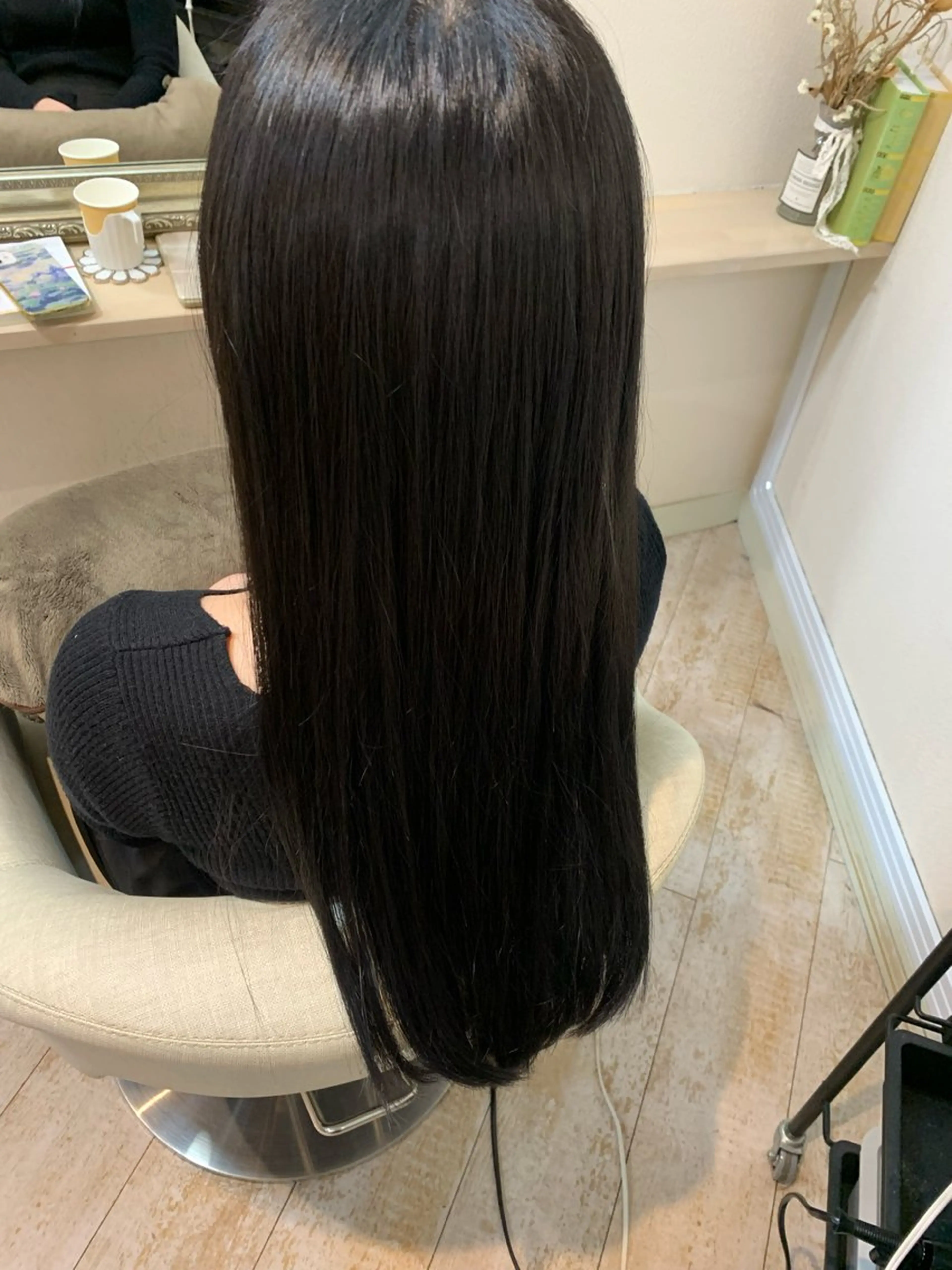 ロング カラー 縮毛矯正 山本 優音のヘアスタイル