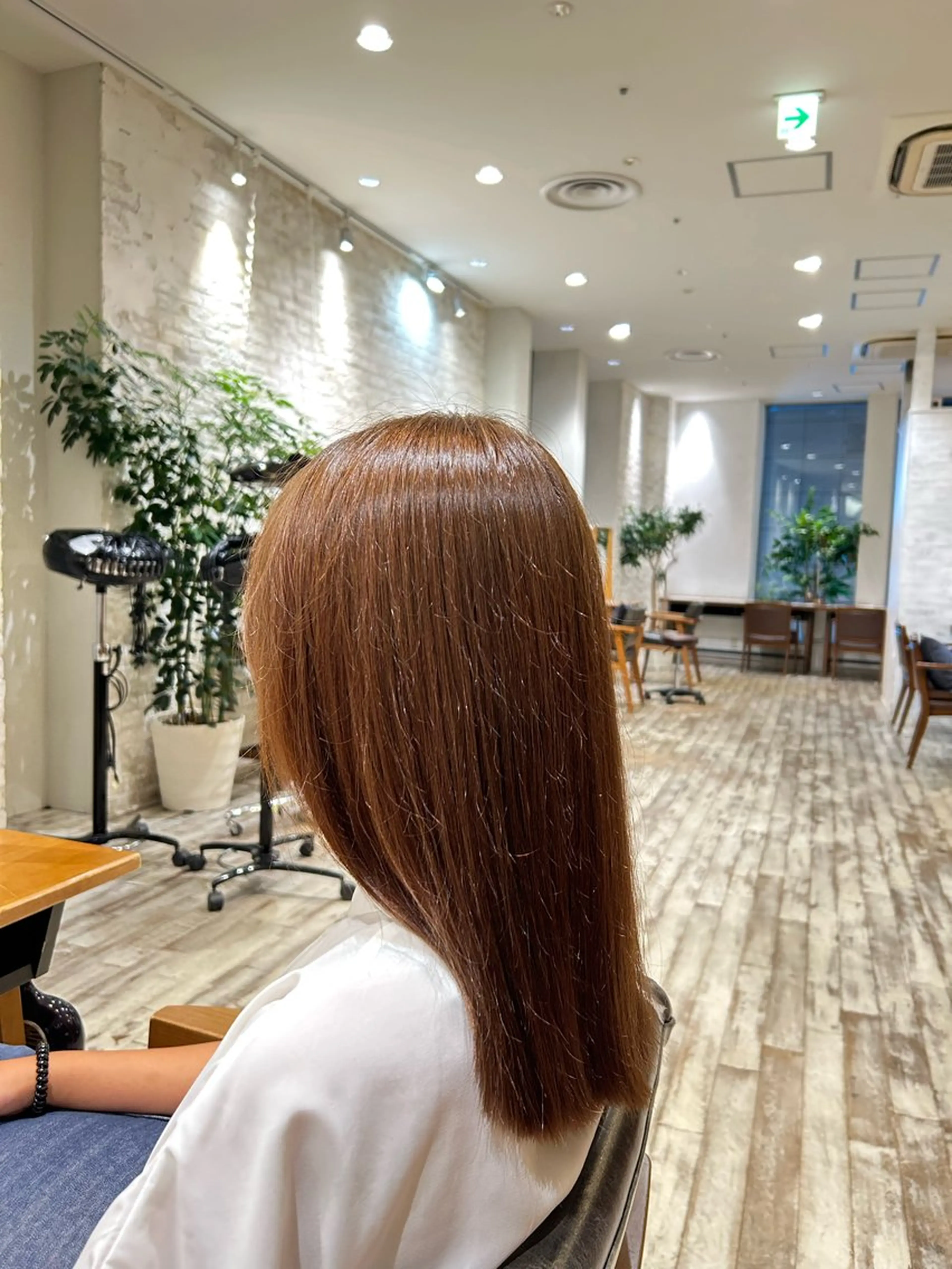 セミロング ‪広瀬快斗／ツヤ髪 /似合わせカラー🌱のヘアスタイル