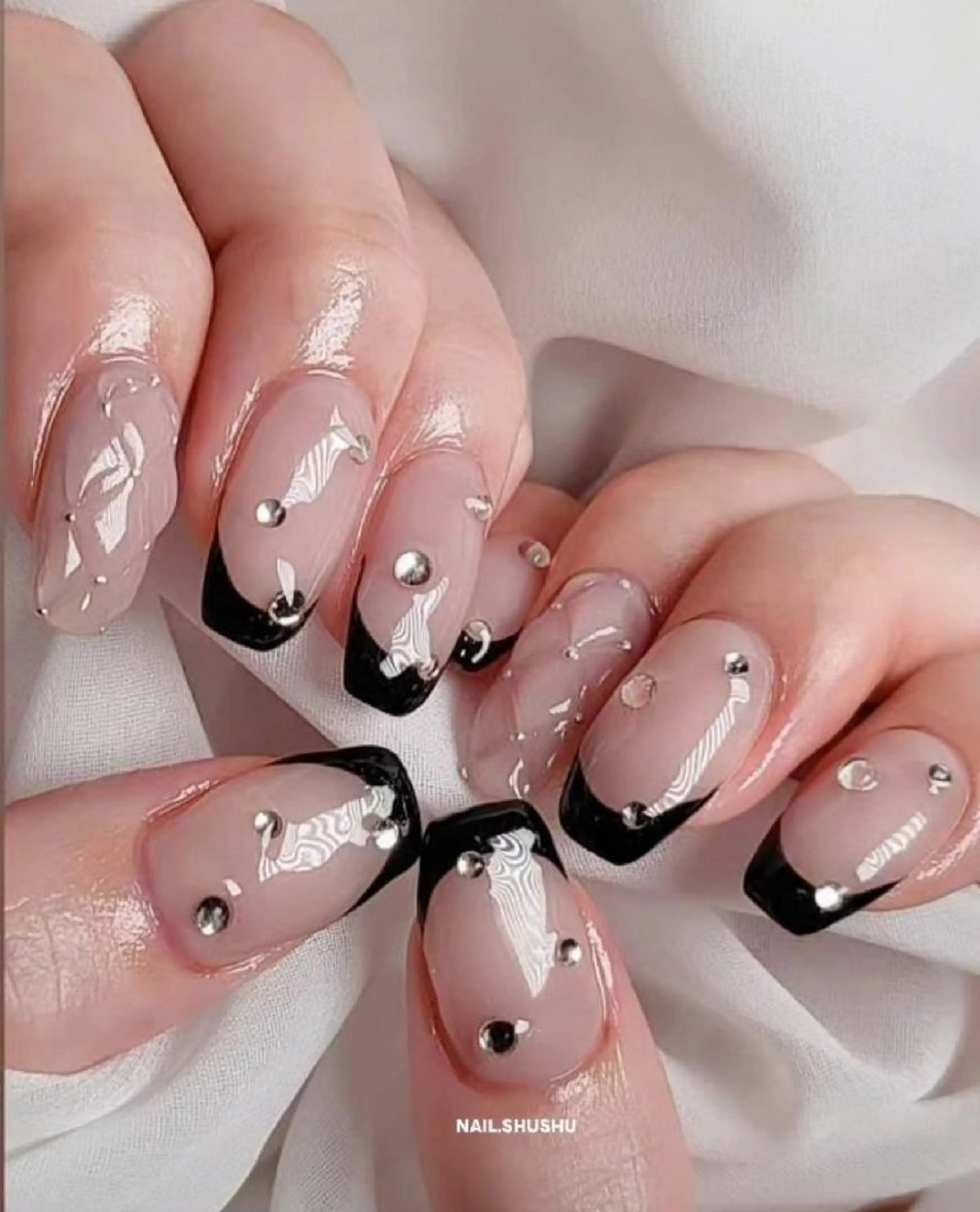 ネイル 持ち込み ニュアンスネイル ワンカラーネイル シンプルネイル 夏ネイル 3dパーツ/流行り 👧shushu❤️のネイルデザイン