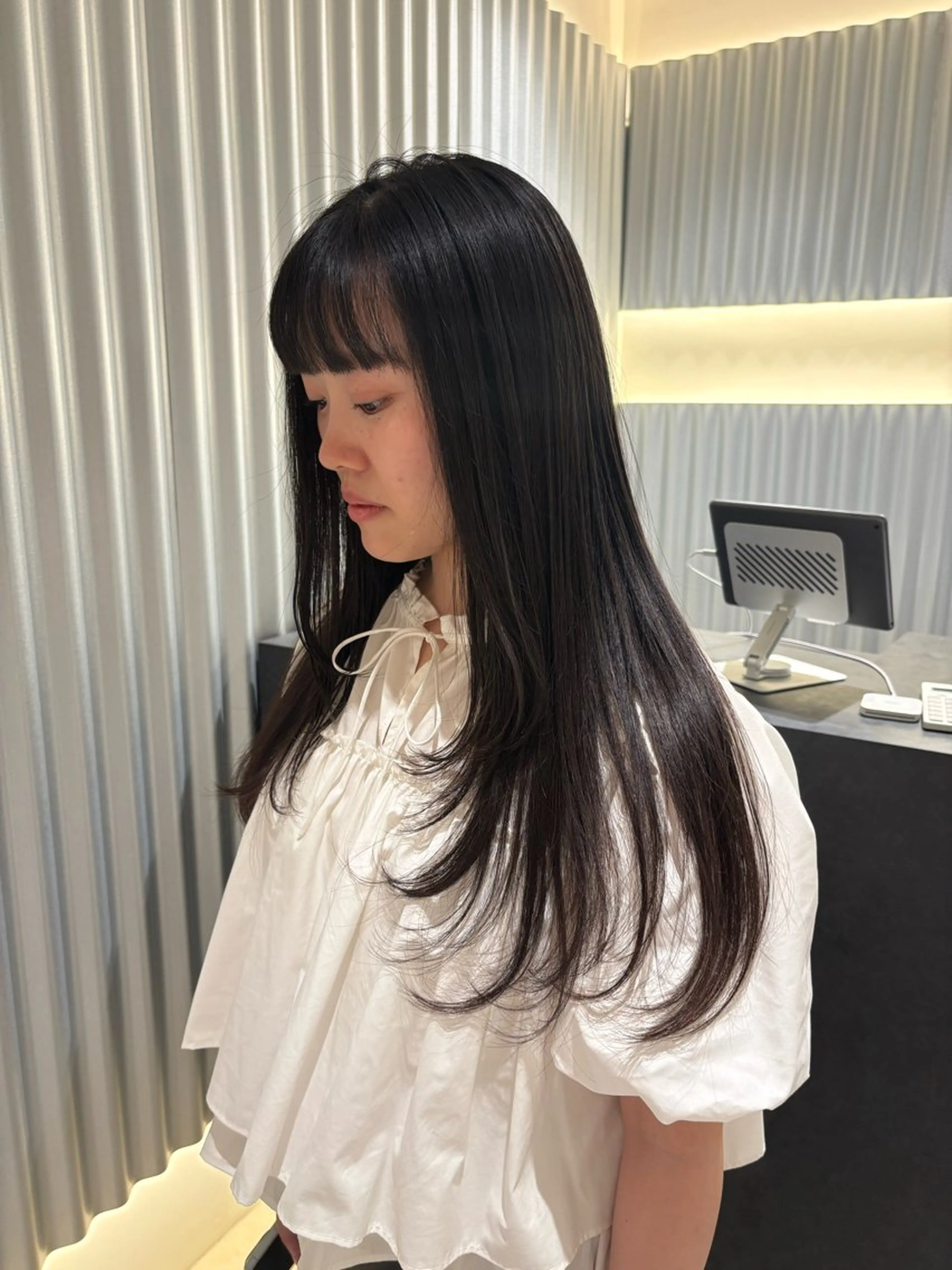 ロング カラー パーマ ヘアアレンジ ロングレイヤー レイヤーカット ロング カット トリートメント ヘッドスパ ヘアセット 押切 響　のヘアスタイル