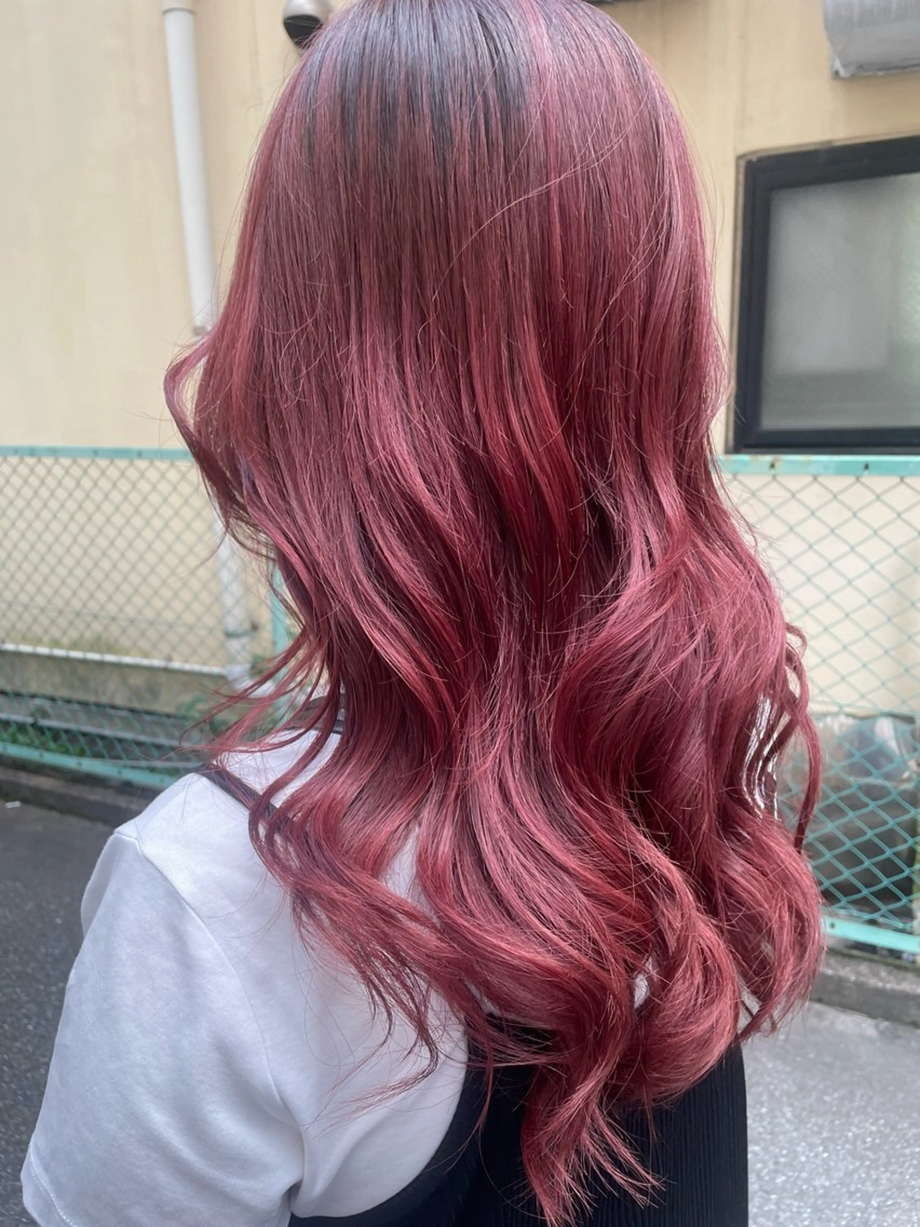 ロング カラー 吉田 光希のヘアスタイル