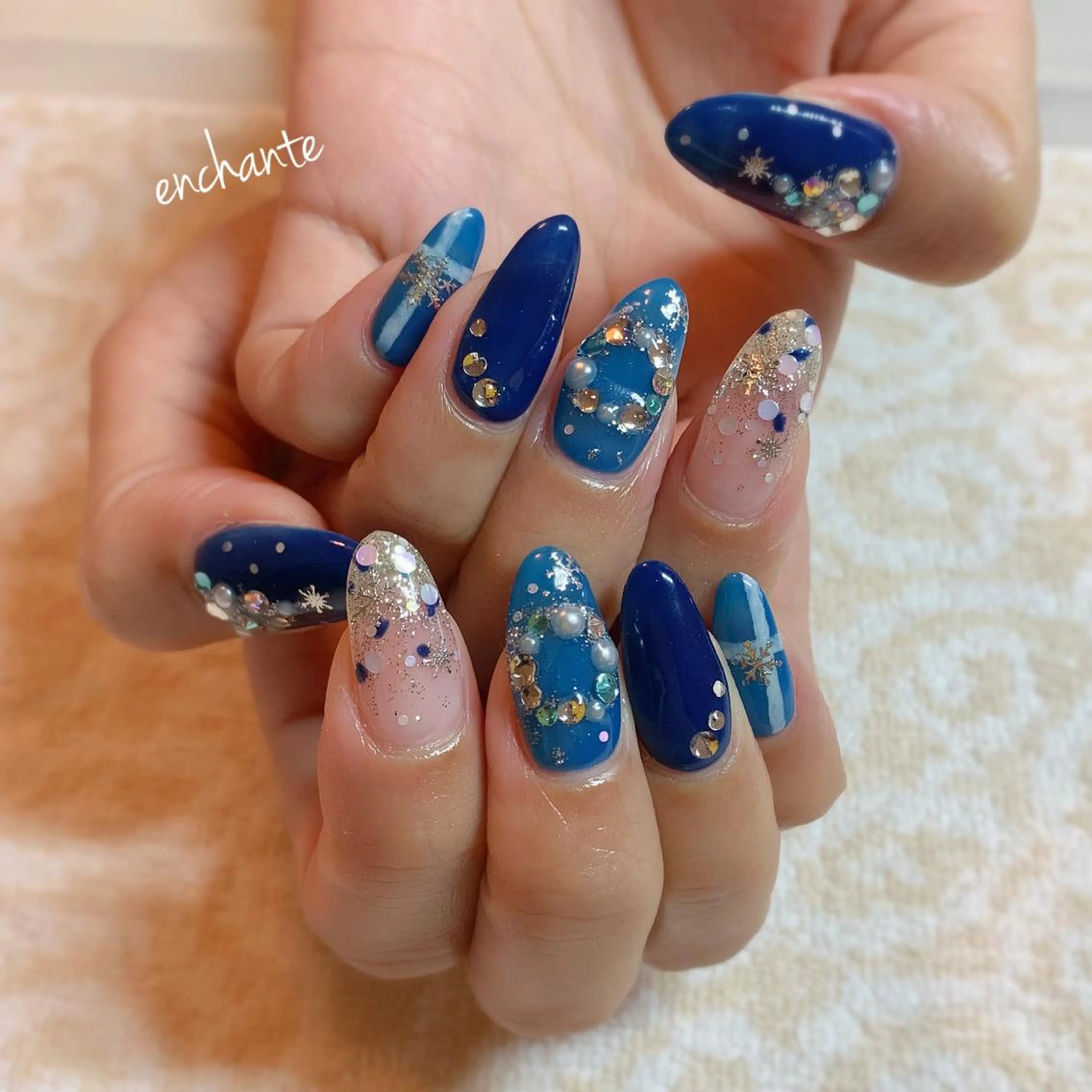 ネイル enchante 自由が丘のマツエク・マツパデザイン