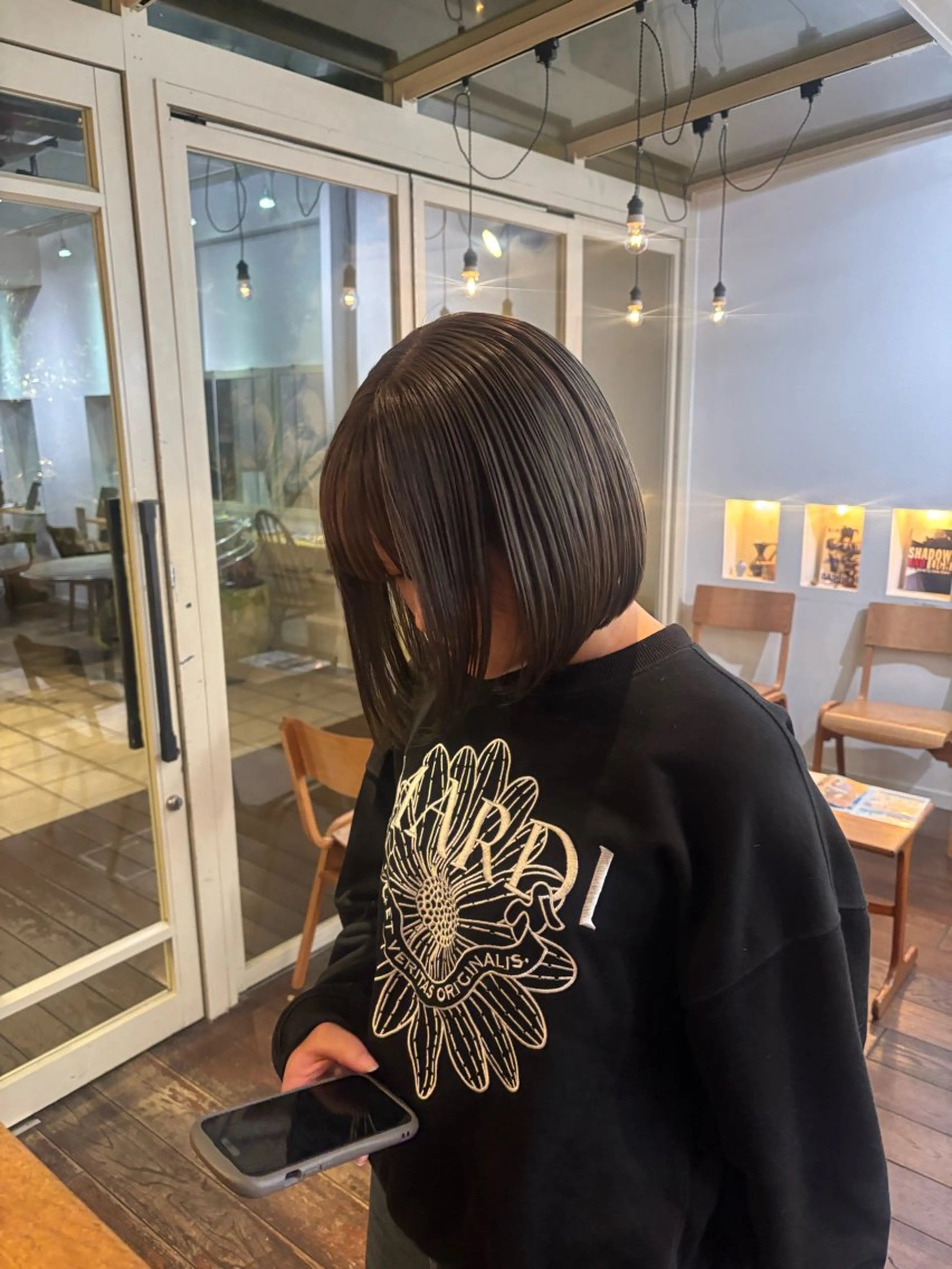 ミディアム カラー くいた あやなのヘアスタイル