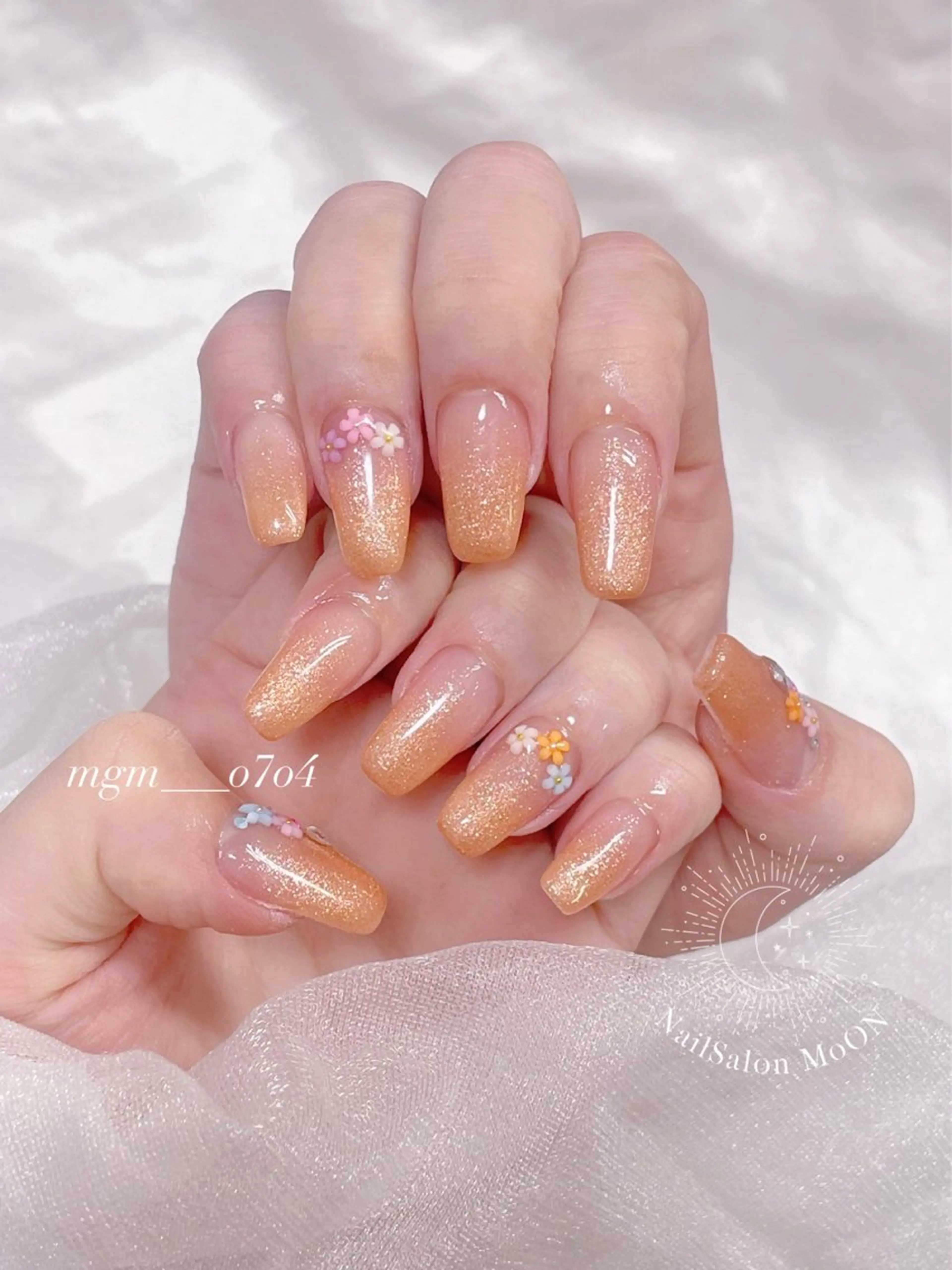 ハンドネイル ハンドケア MoON...❤︎ MeGuのネイルデザイン