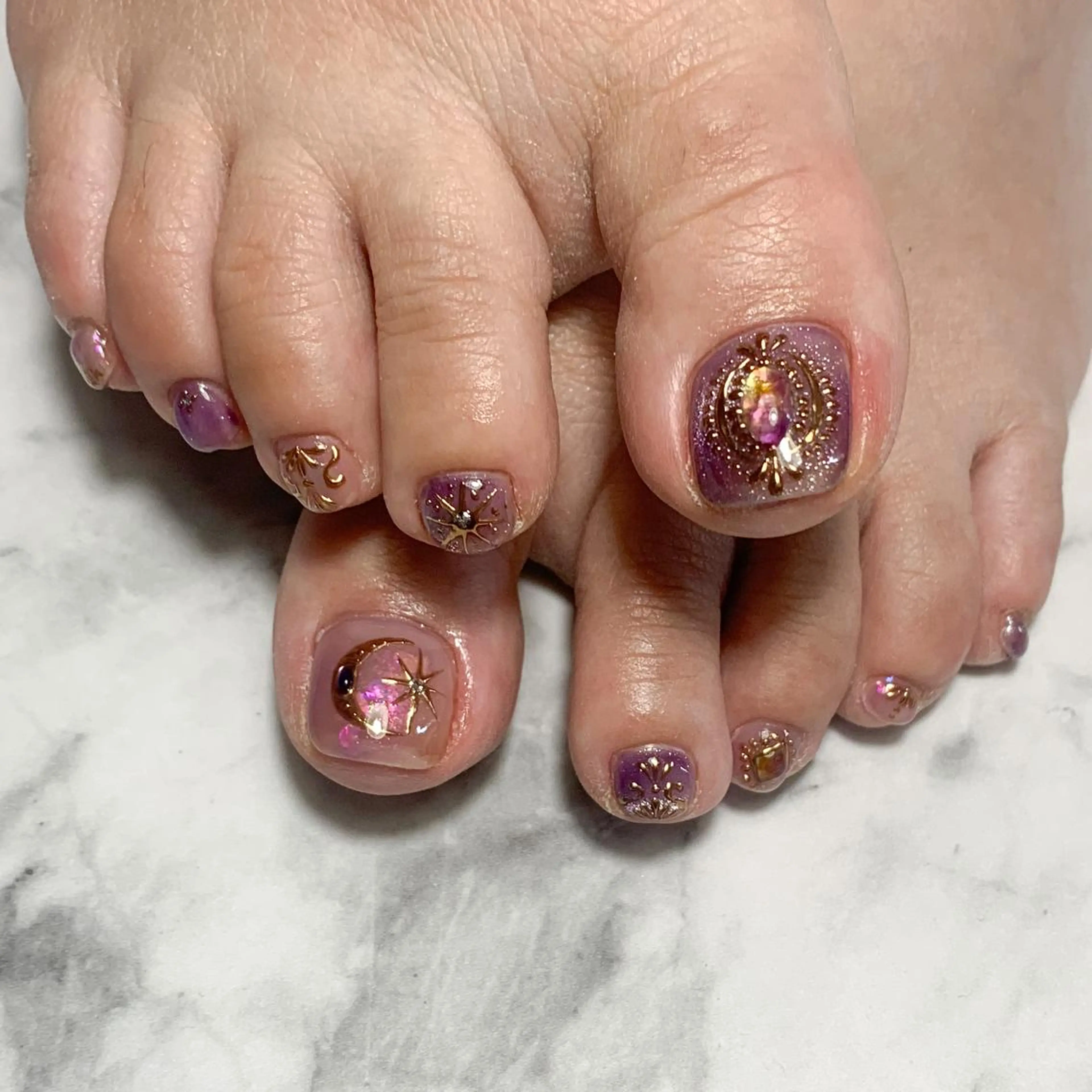 ネイル フットネイル FIORITURA aiのネイルデザイン