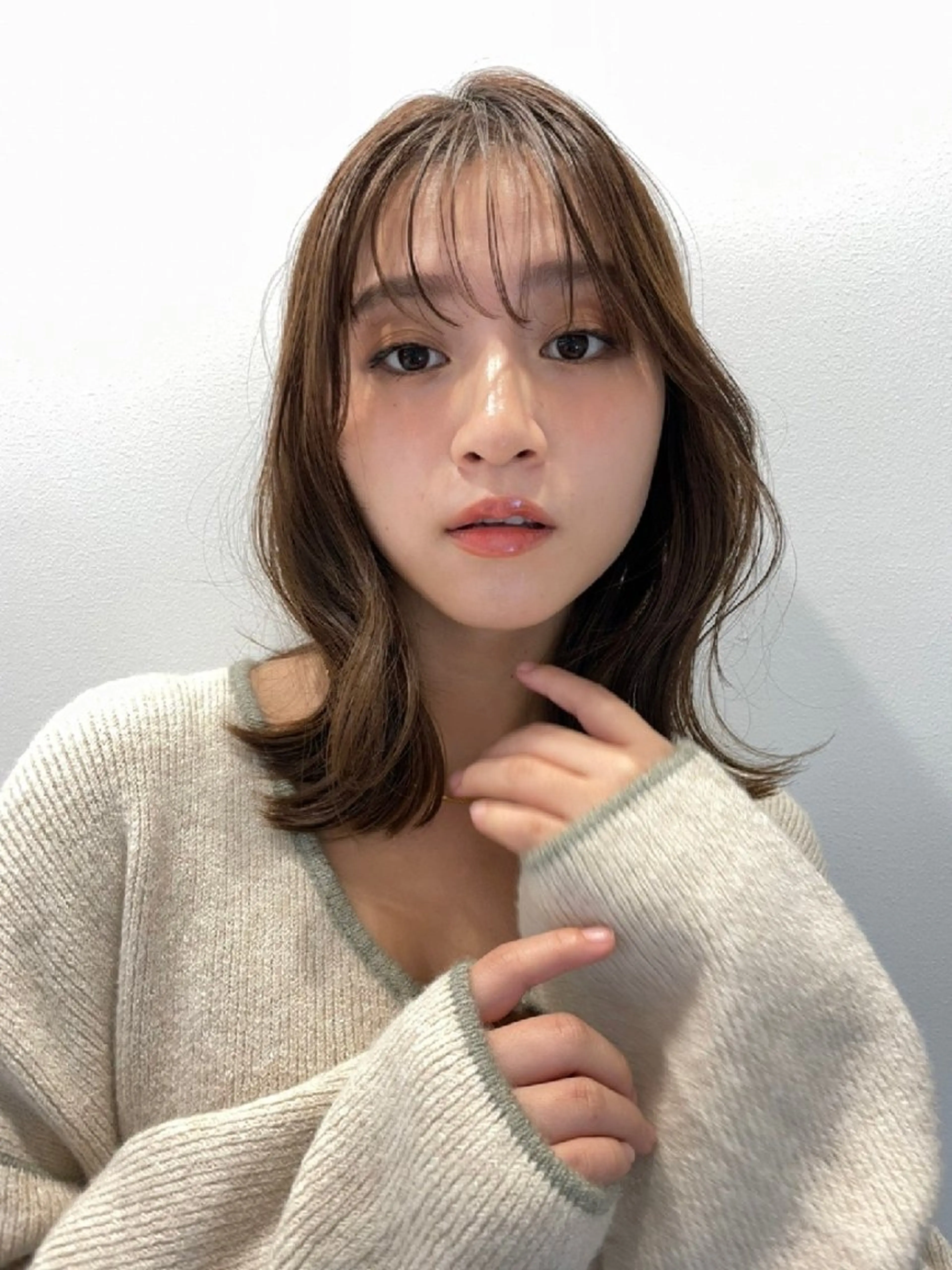 ミディアム ARCANA 鴨井　絵利子のヘアスタイル