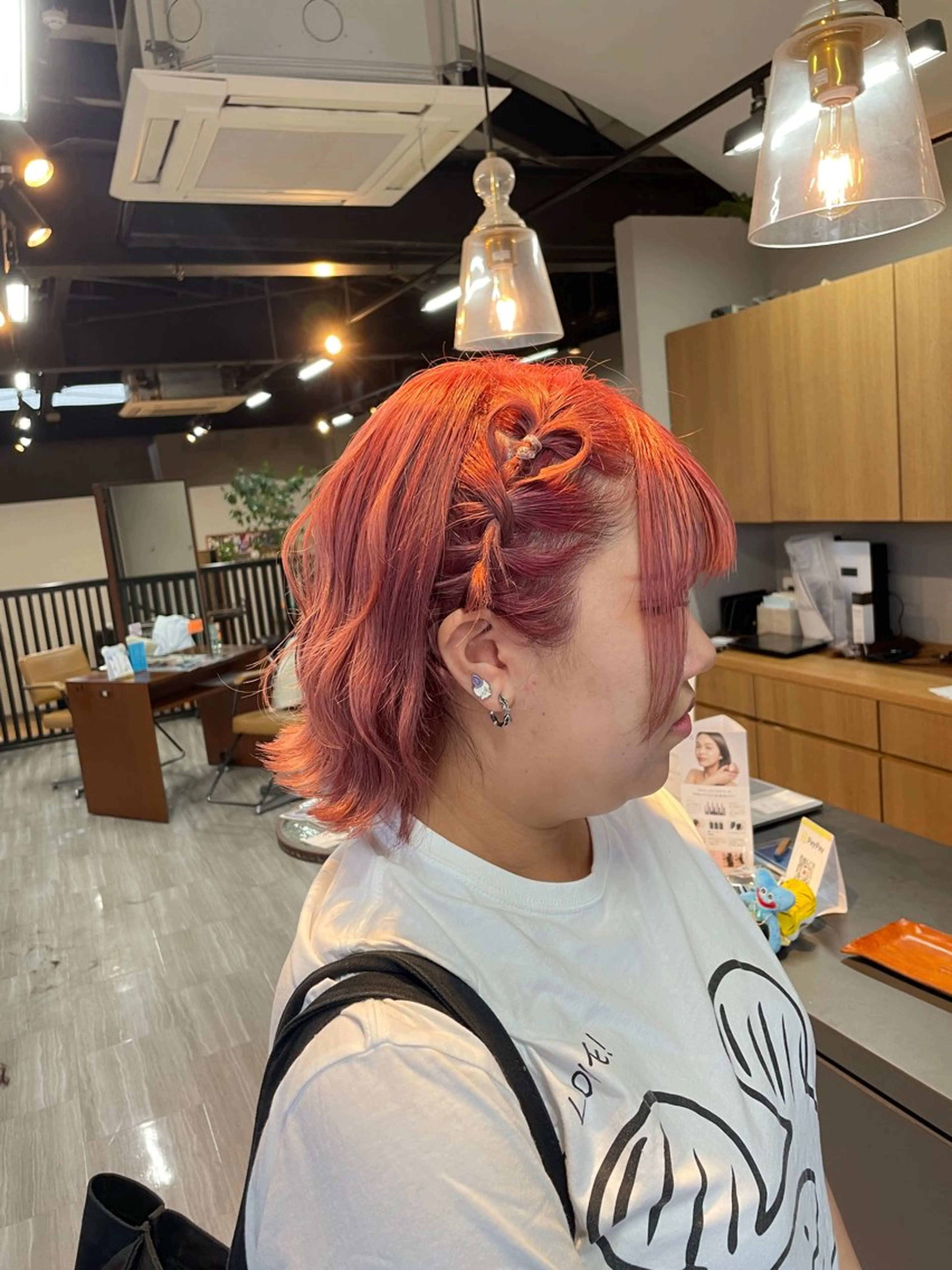 ショート ヘアアレンジ マキノ キョウカのヘアスタイル