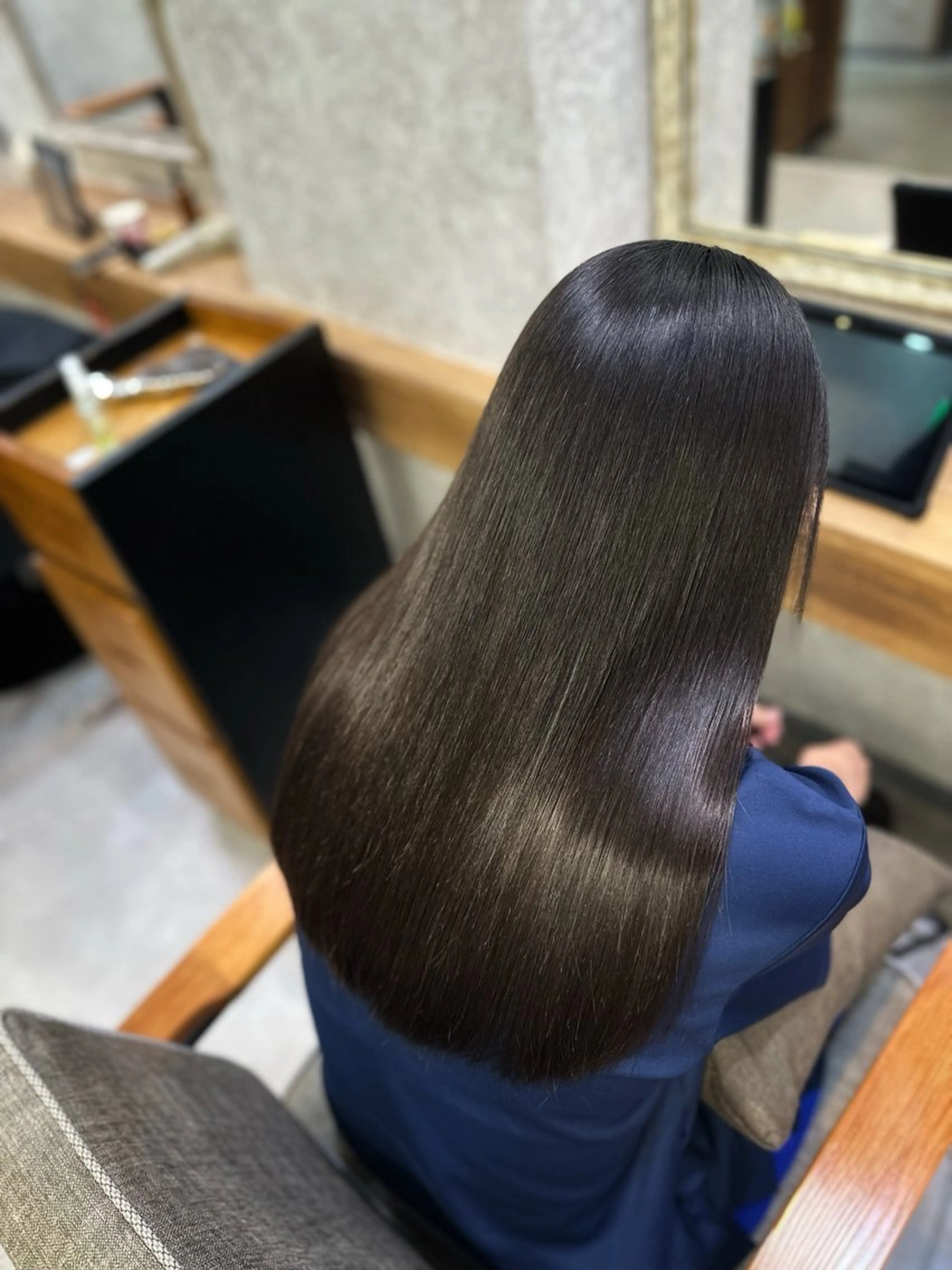 セミロング 髪質改善/縮毛矯正/ 艶髪/根本和也のヘアスタイル