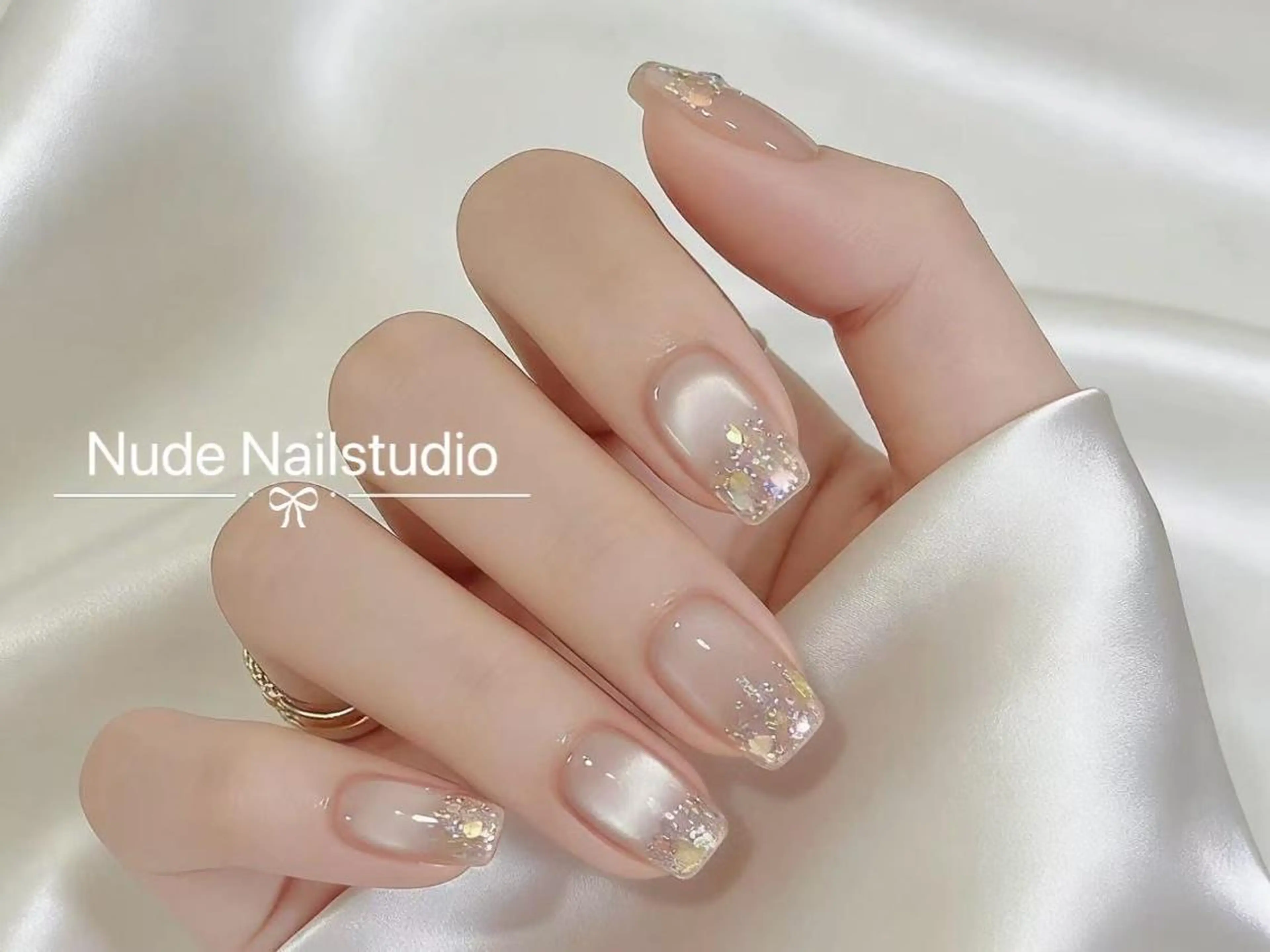 ネイル チークネイル フットネイル フレンチネイル ジェルネイル ガラスフレンチ ヌドネイルスタジオ もものネイルデザイン