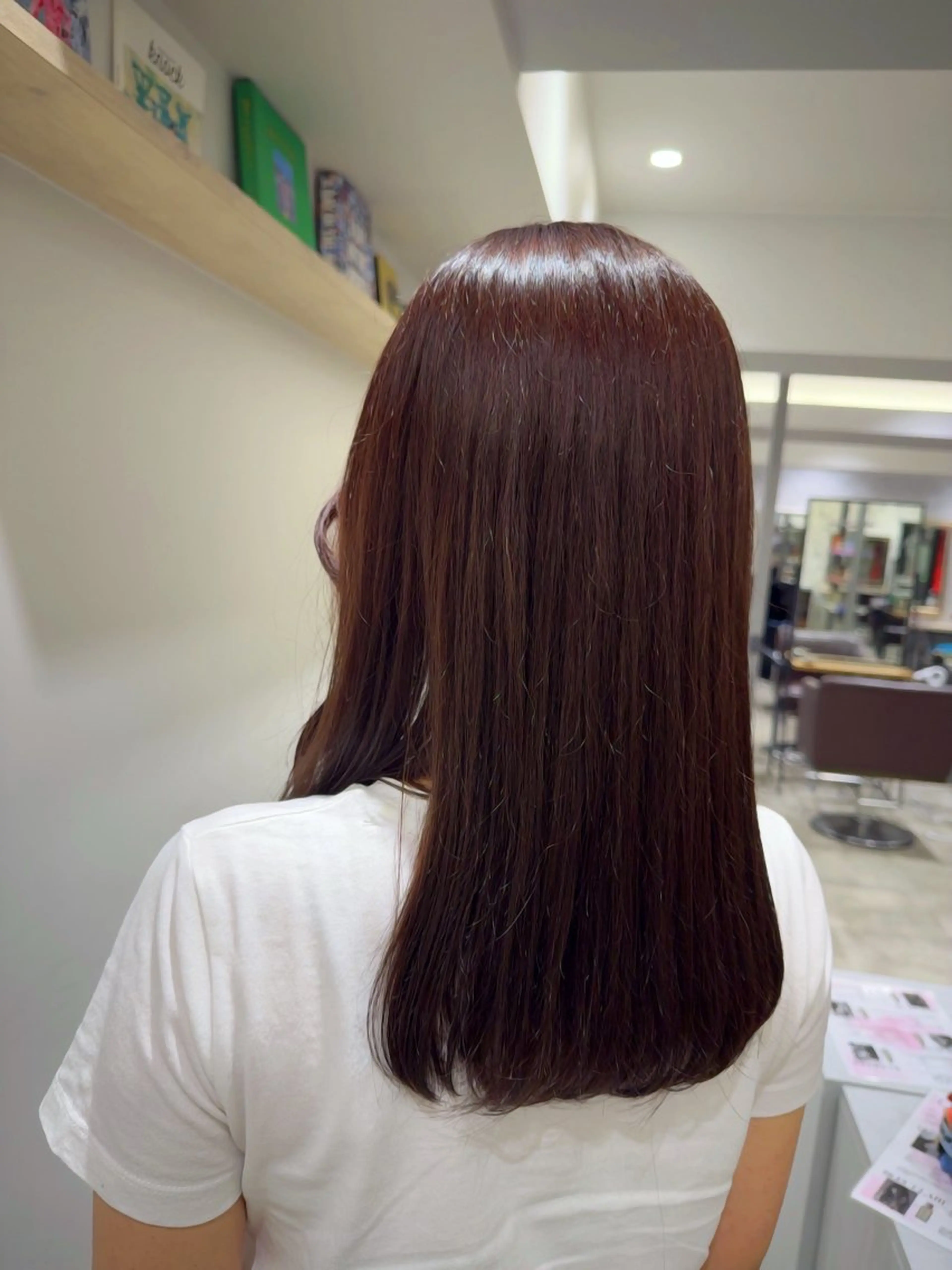ロング カラー 紅都🫧透明感 水光カラー🫧のヘアスタイル