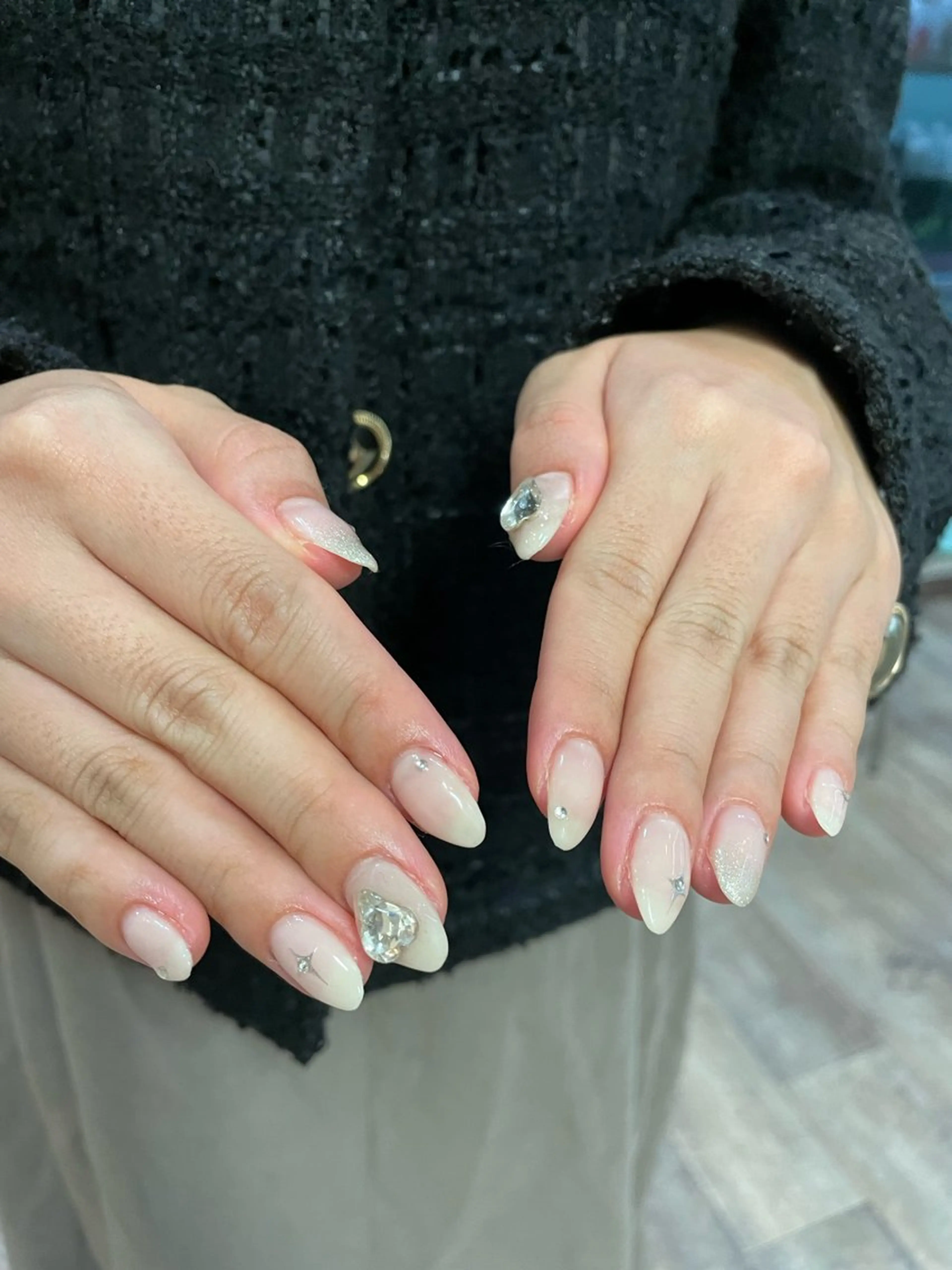 ネイル ハンドネイル ハンドケア はばすみれ🎀ﾈｲﾙ 光ﾌｪｲｼｬﾙ ﾍｱのネイルデザイン
