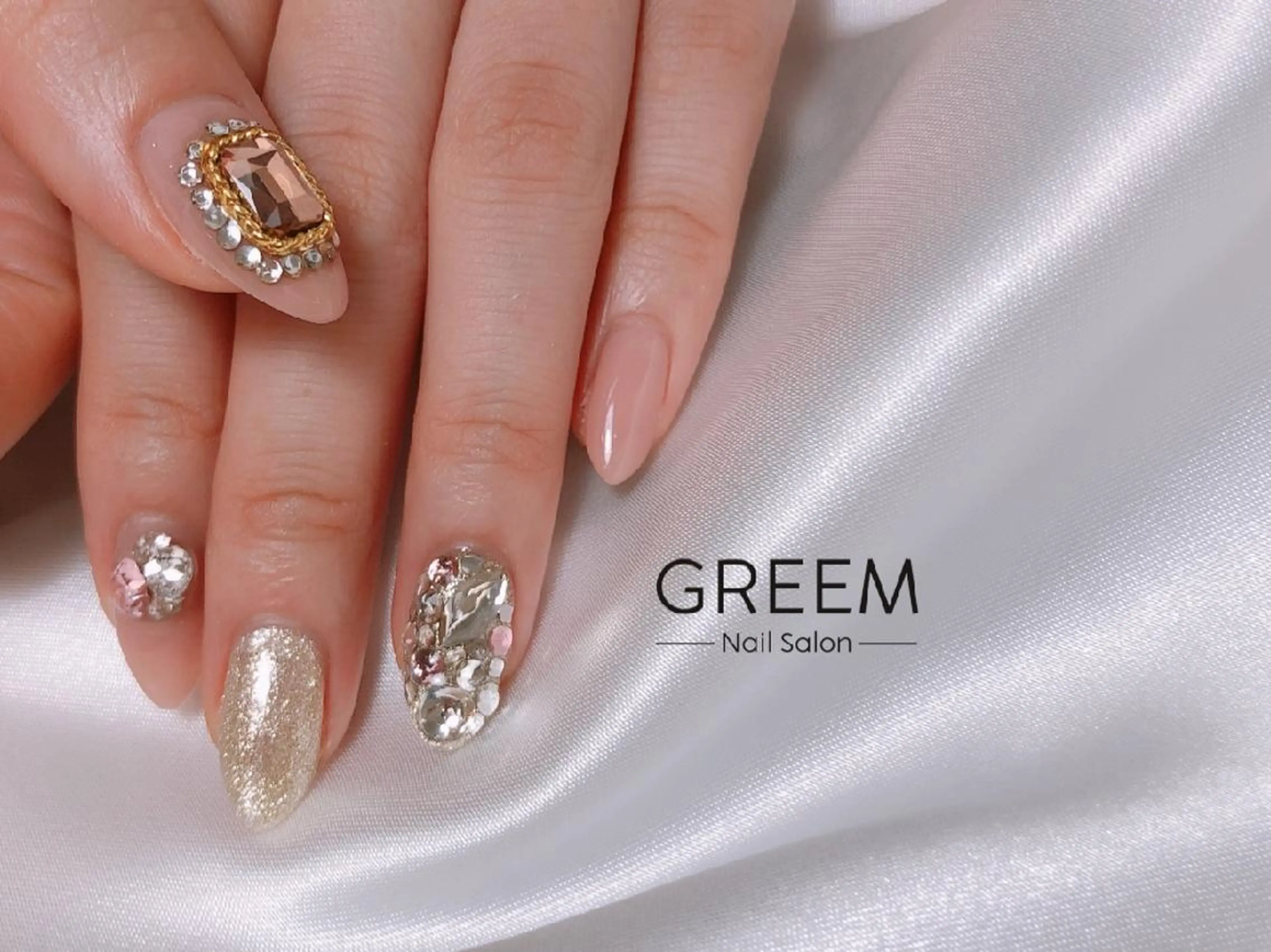 ネイル キラキラネイル GREEM グリームのネイルデザイン