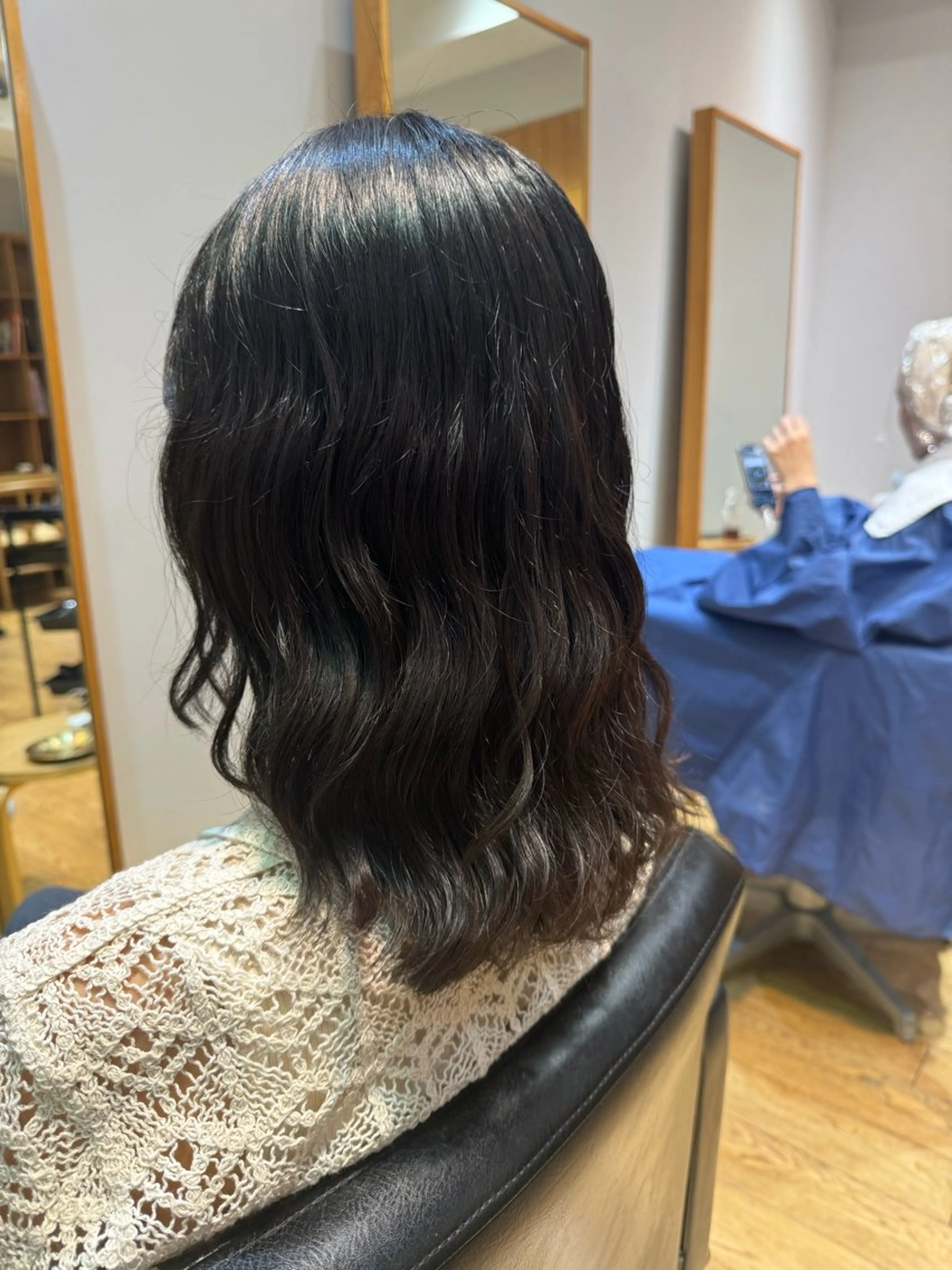 ミディアム カット パーマ トリートメント 大人可愛い♡コテ巻き パーマ🌼杉田 萌恵のヘアスタイル