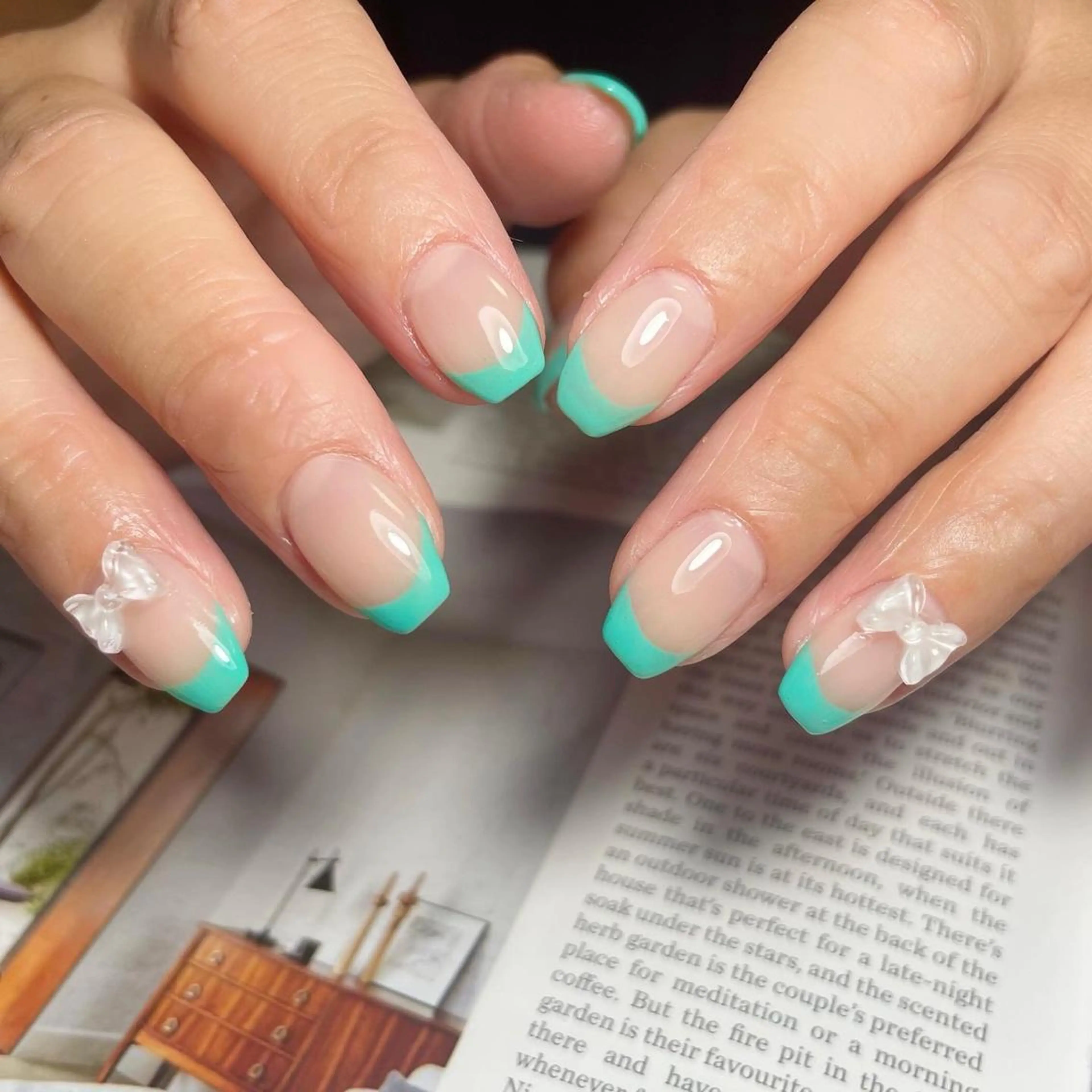 ネイル フレンチネイル Lofinails ちひろのネイルデザイン