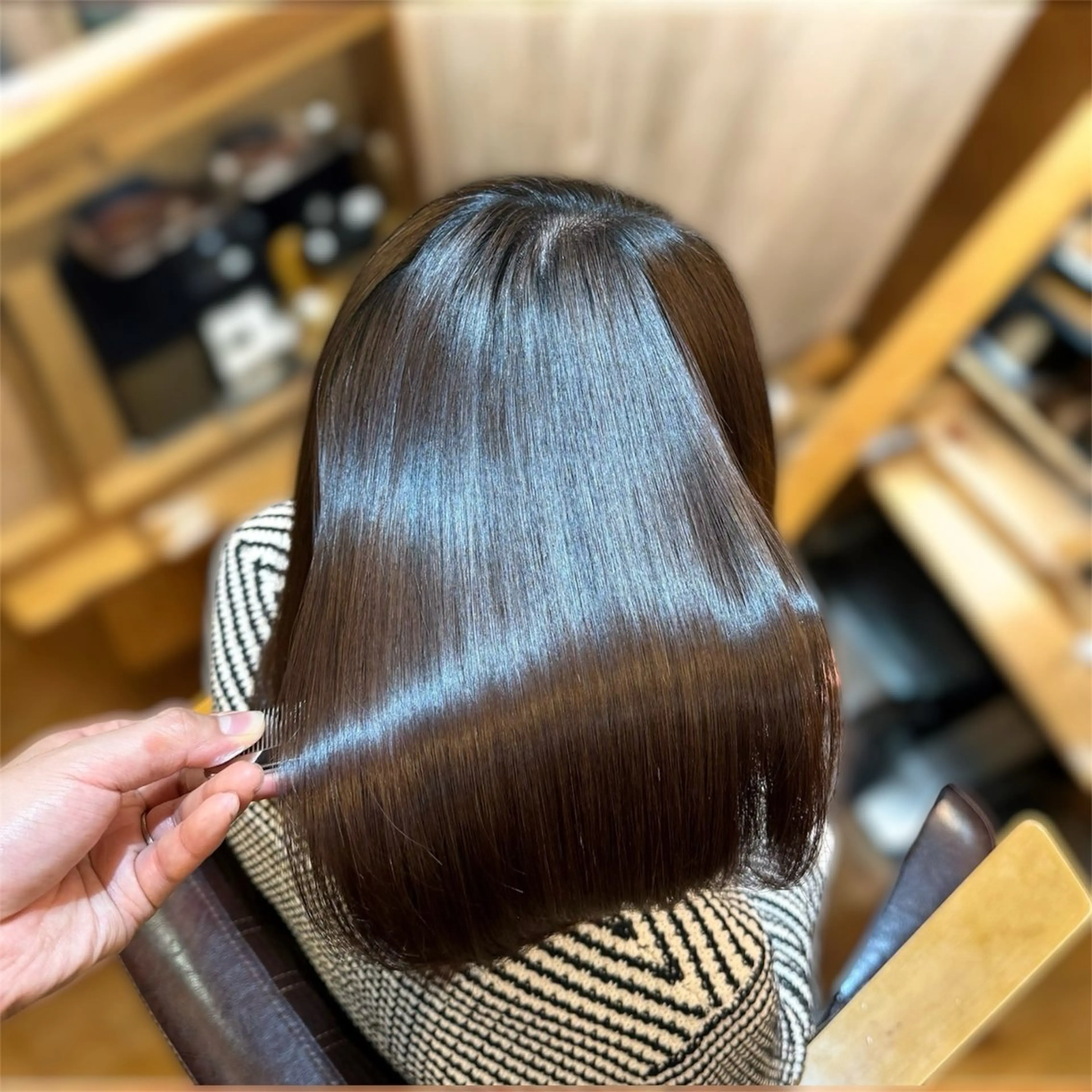 ミディアム カット 縮毛矯正 トリートメント 圧倒的艶髪ストレート 山本翔大✨️のヘアスタイル