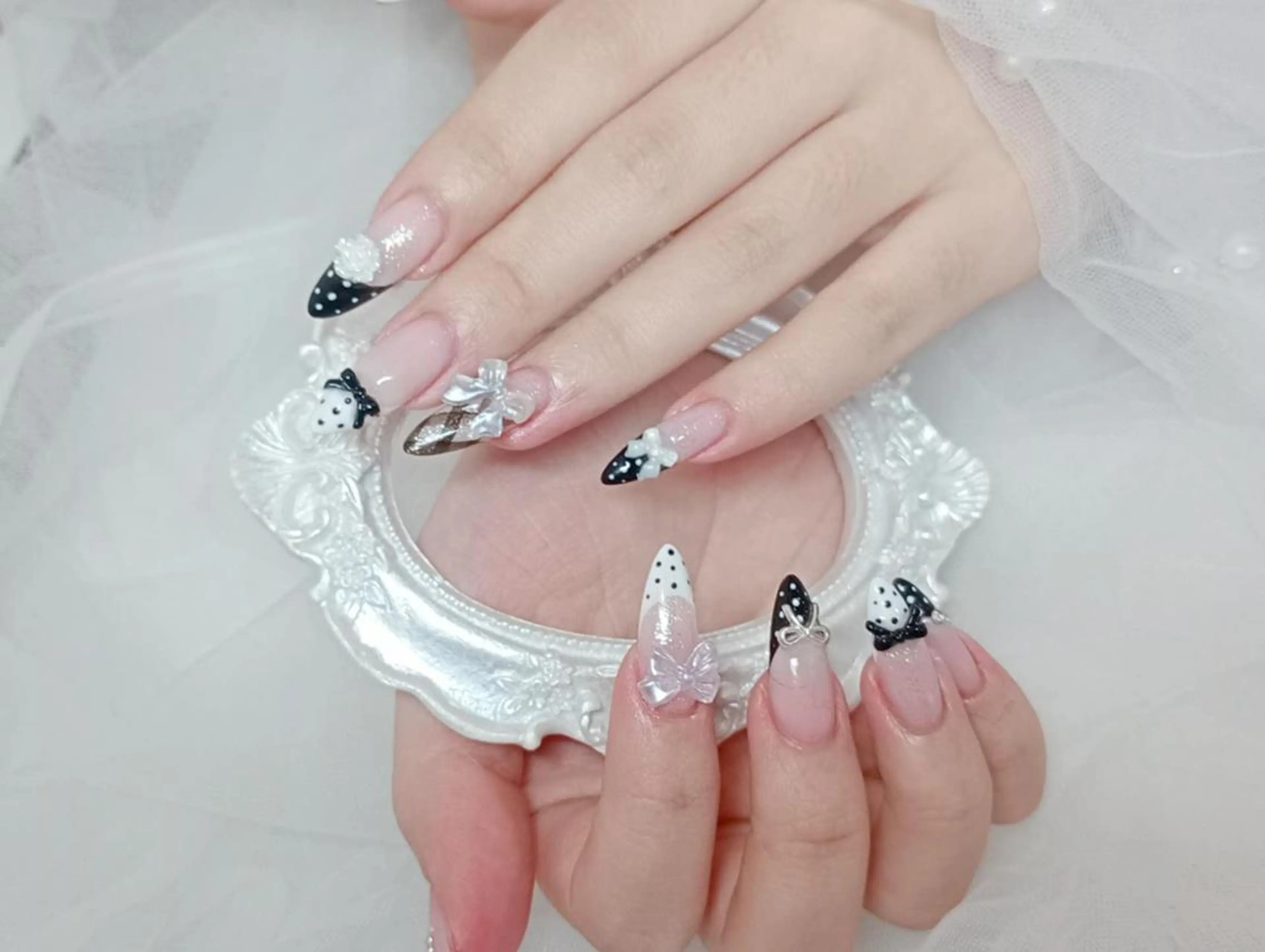 ネイル ジェルネイル 韓国ネイル 持ち込み パラジェル ワンホンネイル ハンドネイル ハンドケア Hana Bloom Nail💜Akiのネイルデザイン
