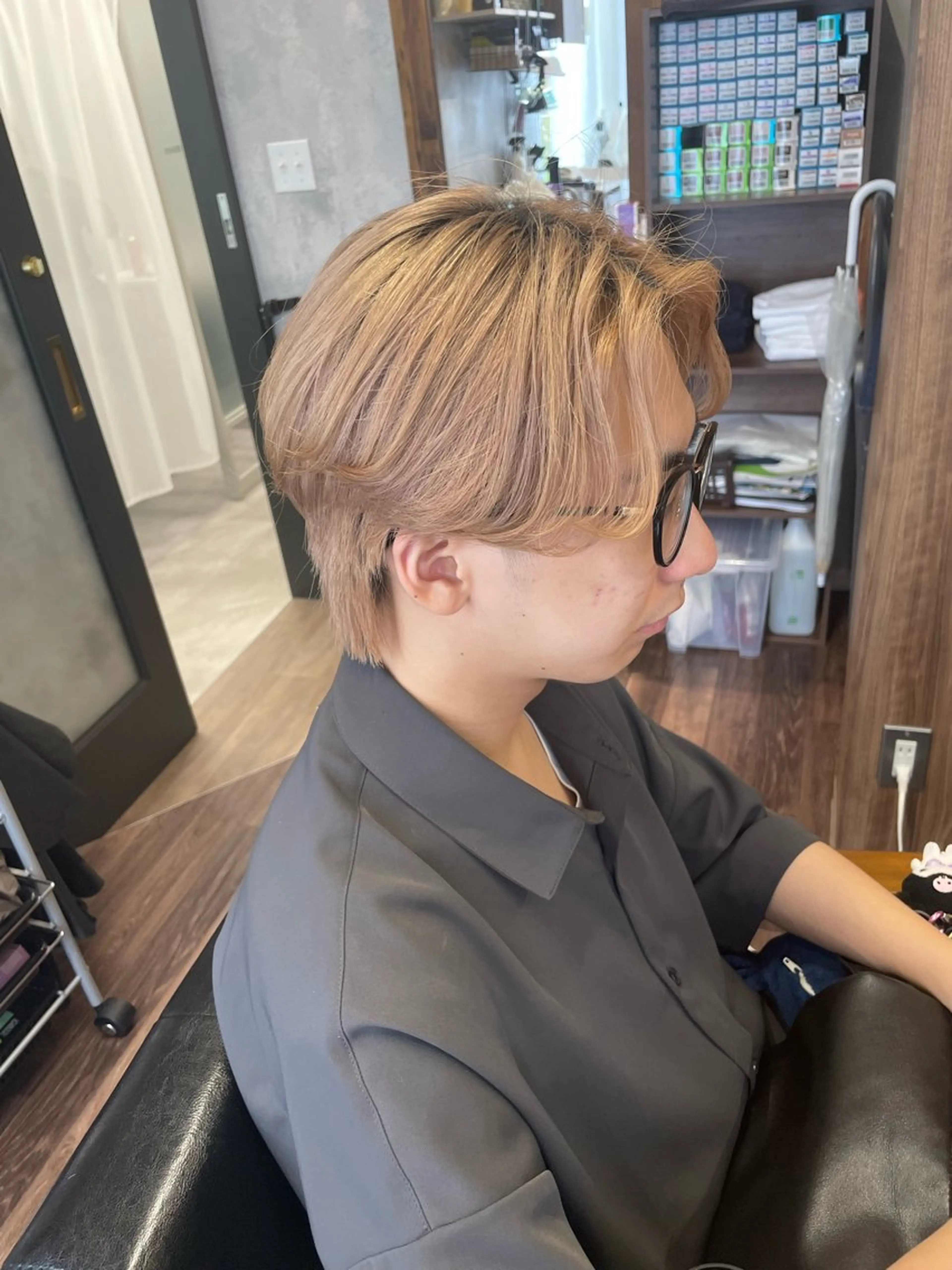 ショート カラー メンズ ヘアカラー トリートメント Lull (シェアサロンReco VIProom)所属・Lull1人美容室 バレイヤージュのヘアスタイル