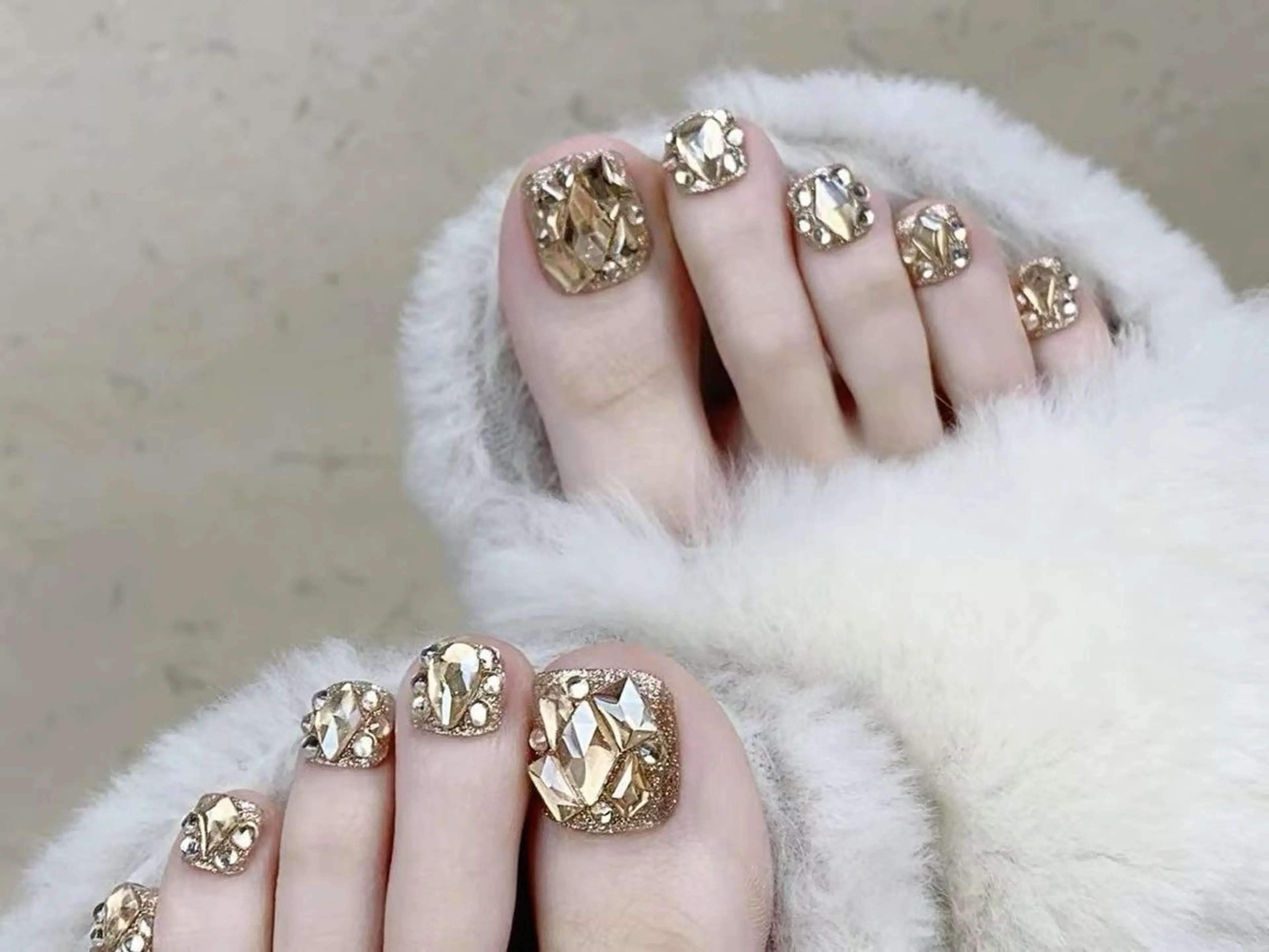 ネイル アートネイル チークネイル 長さ出し フットネイル ジェルネイル ハンドネイル フットネイル ラッキーネイルサロン 西川口東口店のネイルデザイン