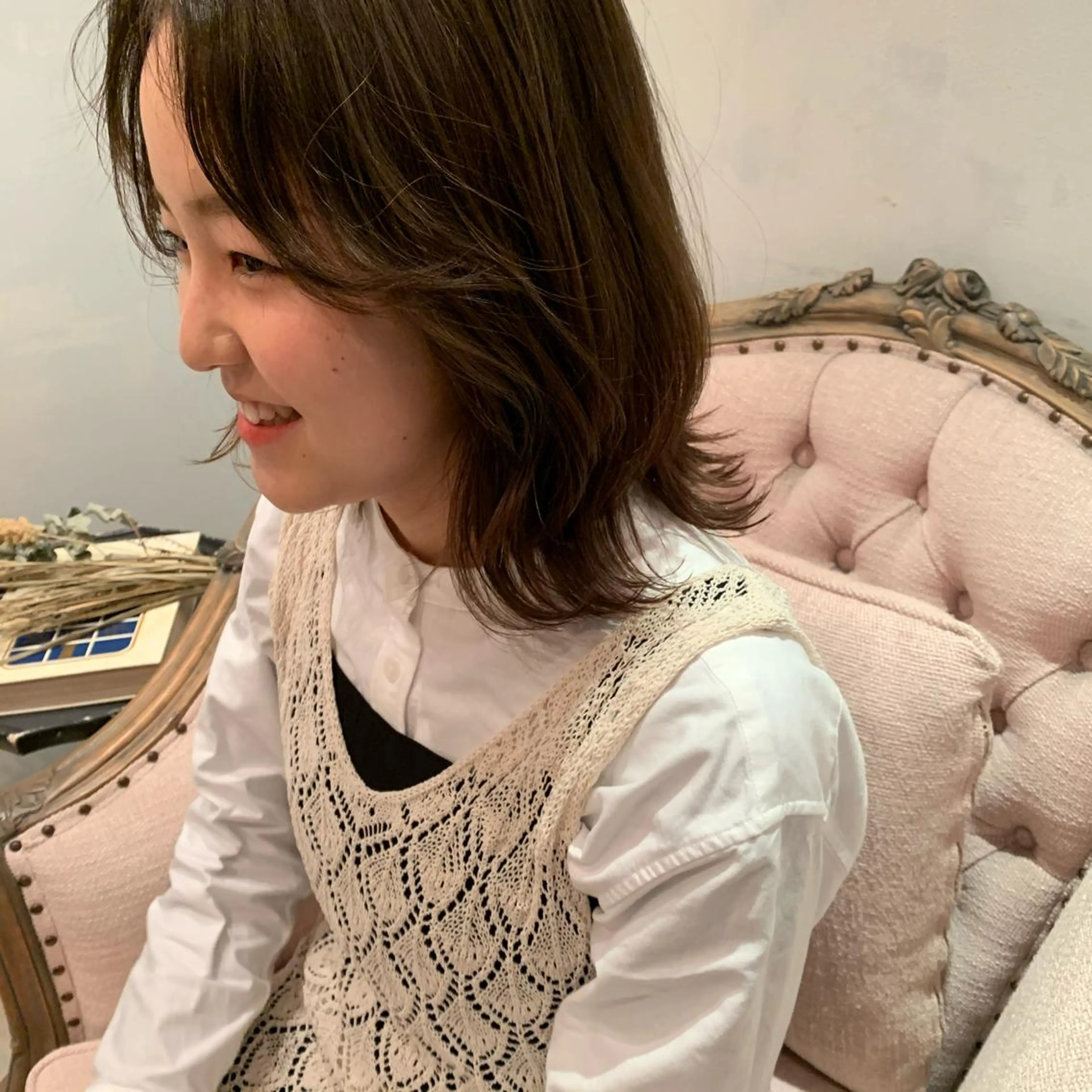 ロング カラー カット ヘアカラー SAKINO． ベージュカラーのヘアスタイル