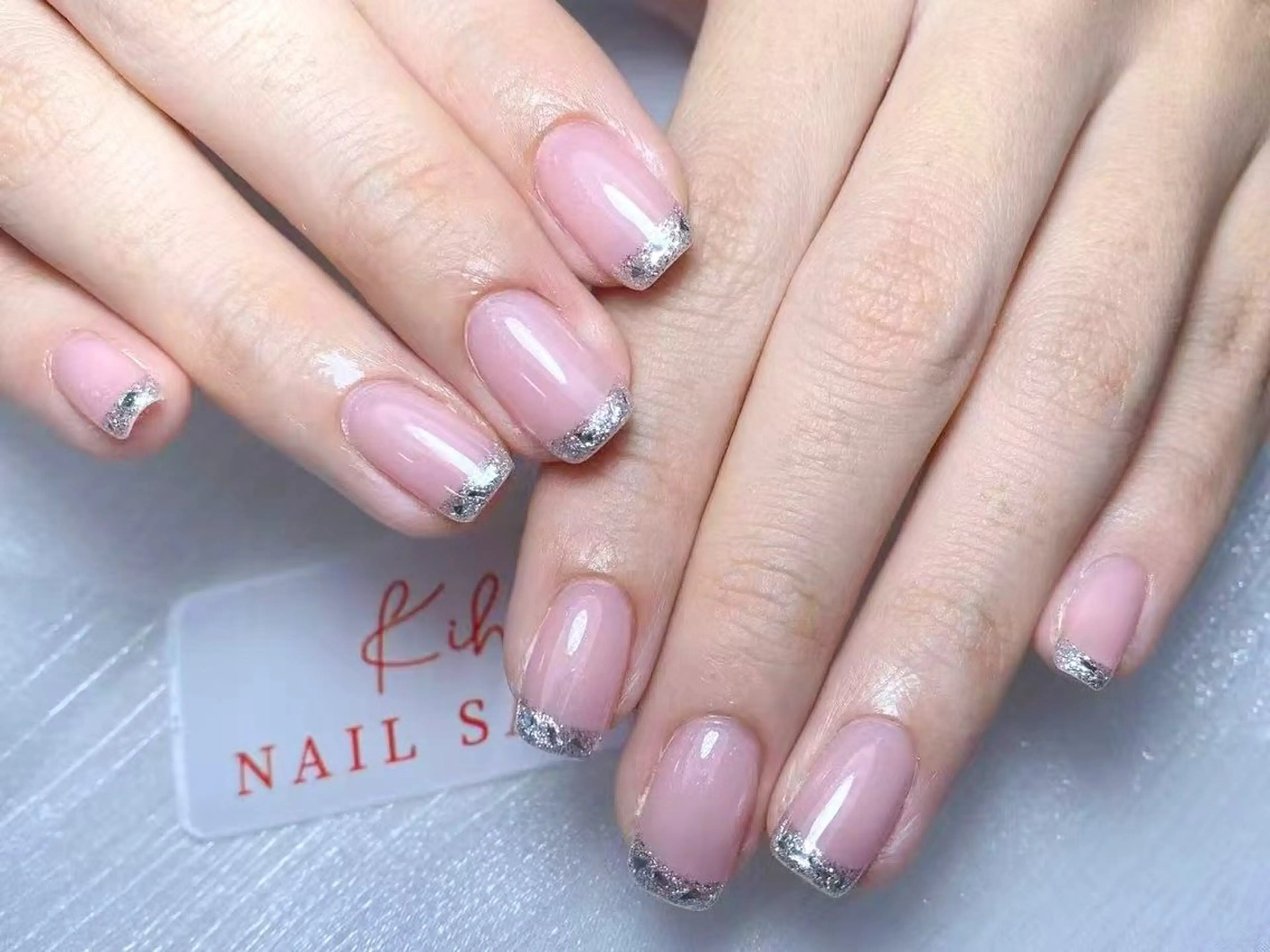 ネイル アートネイル フレンチネイル ジェルネイル グラデーション 韓国ネイル ハンドネイル 💕鈴木ユリ パラジェル/オフ無料のネイルデザイン