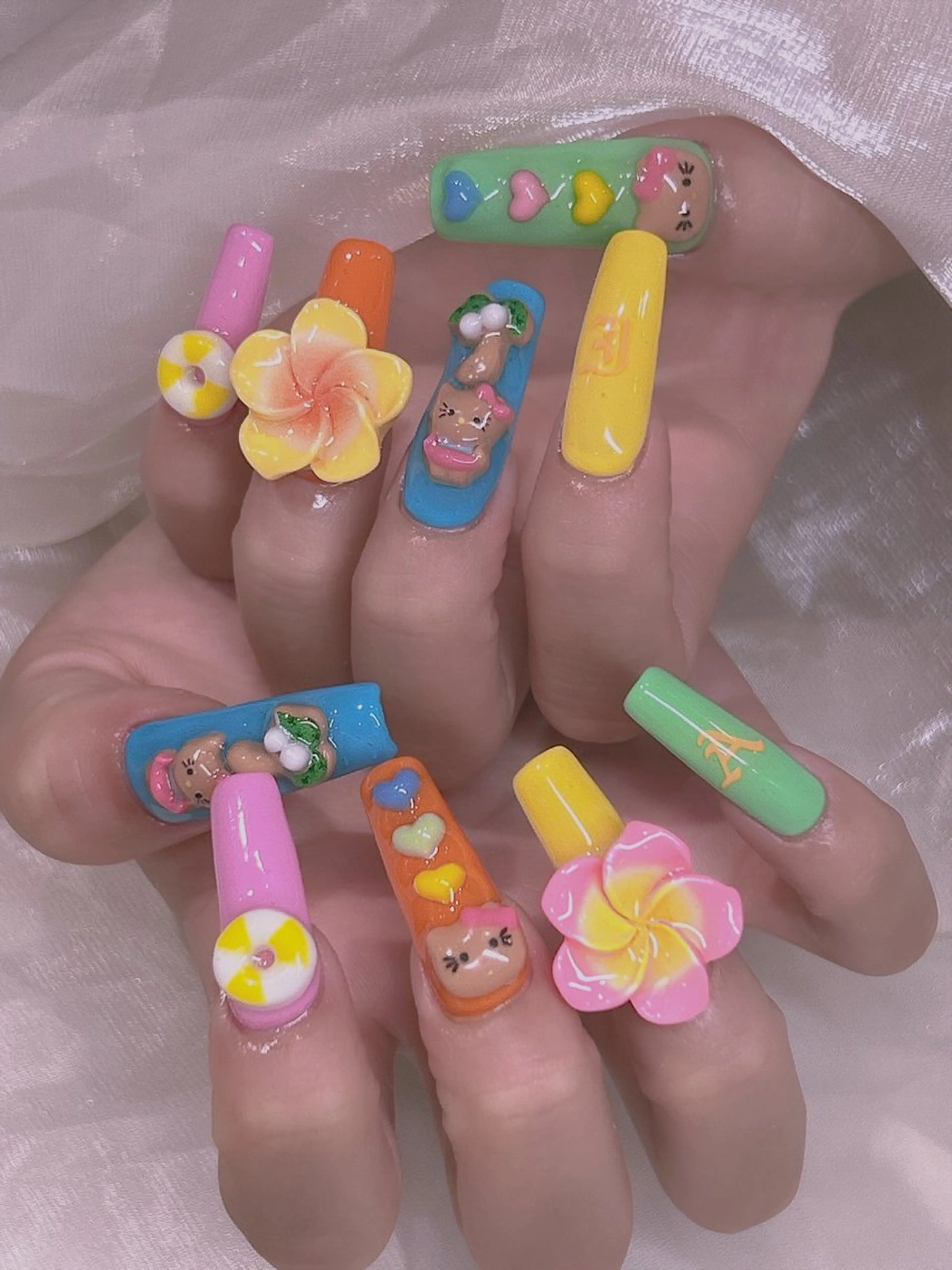 ネイル 長さだし専門店 M2　rikaのネイルデザイン