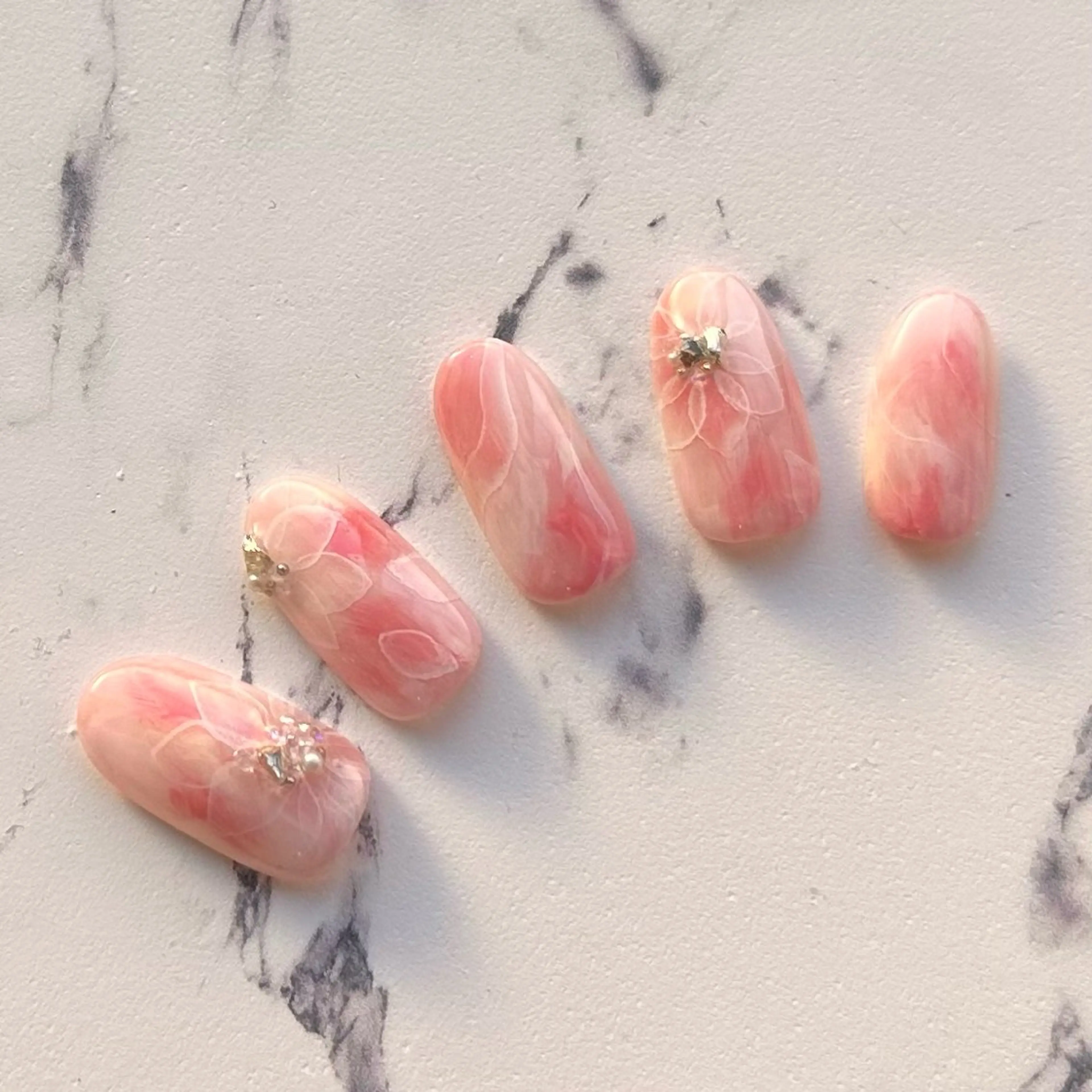 ネイル I_p4ce 🍊あい🍊のネイルデザイン