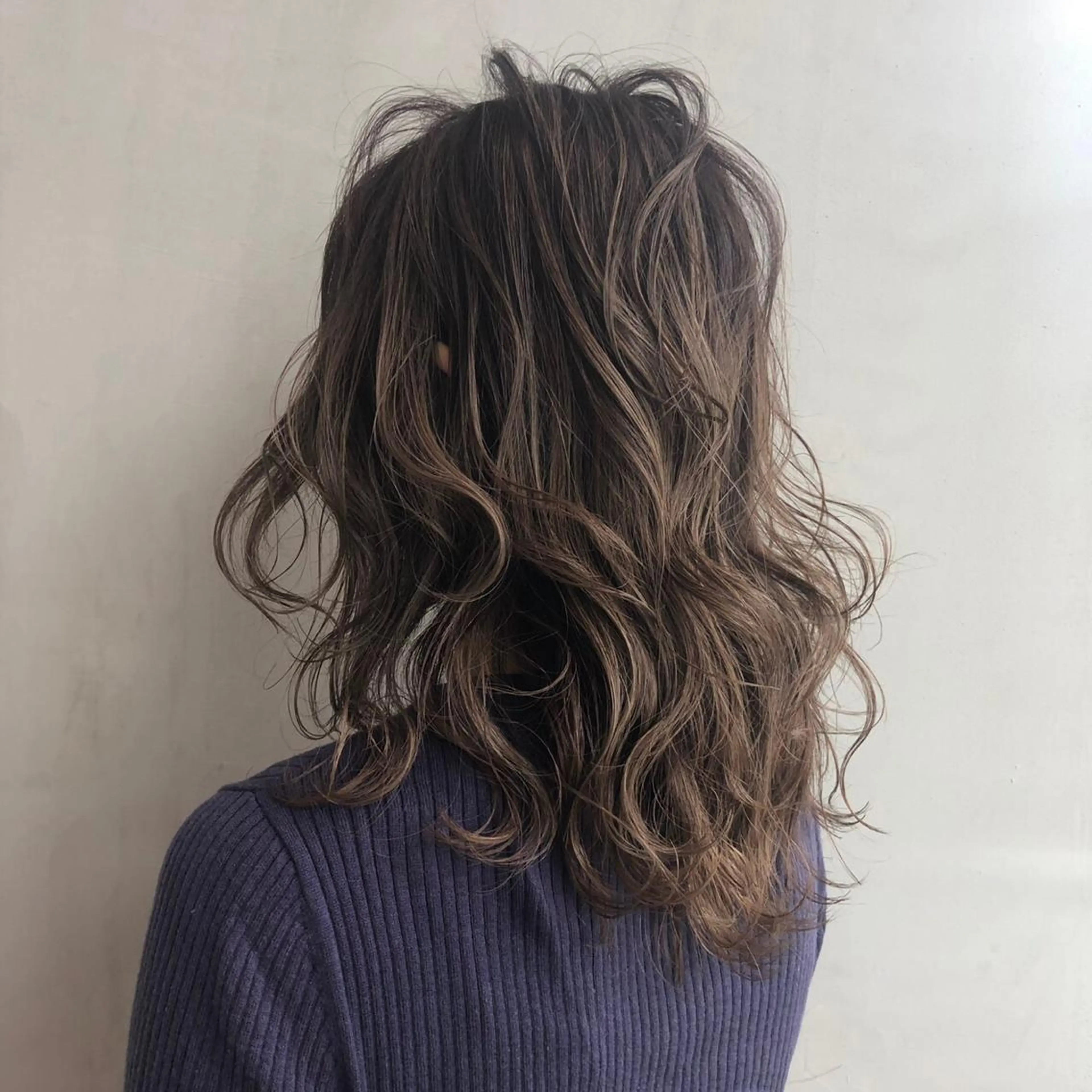 セミロング yui .のヘアスタイル