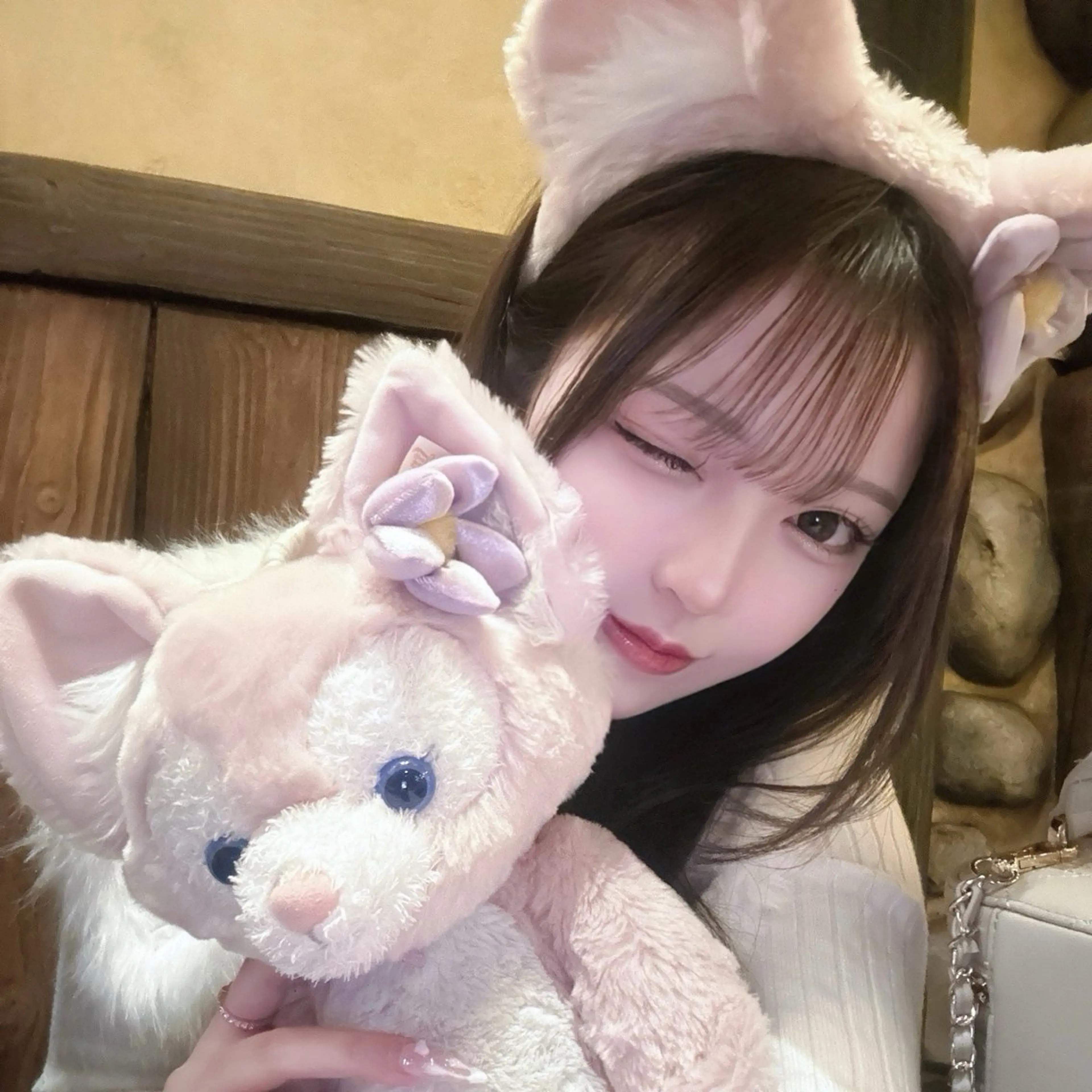 セミロング カラー グレージュ オリーブカラー カット ヘアカラー トリートメント 渋谷🩶ハイトーン 🩶FUMUのヘアスタイル