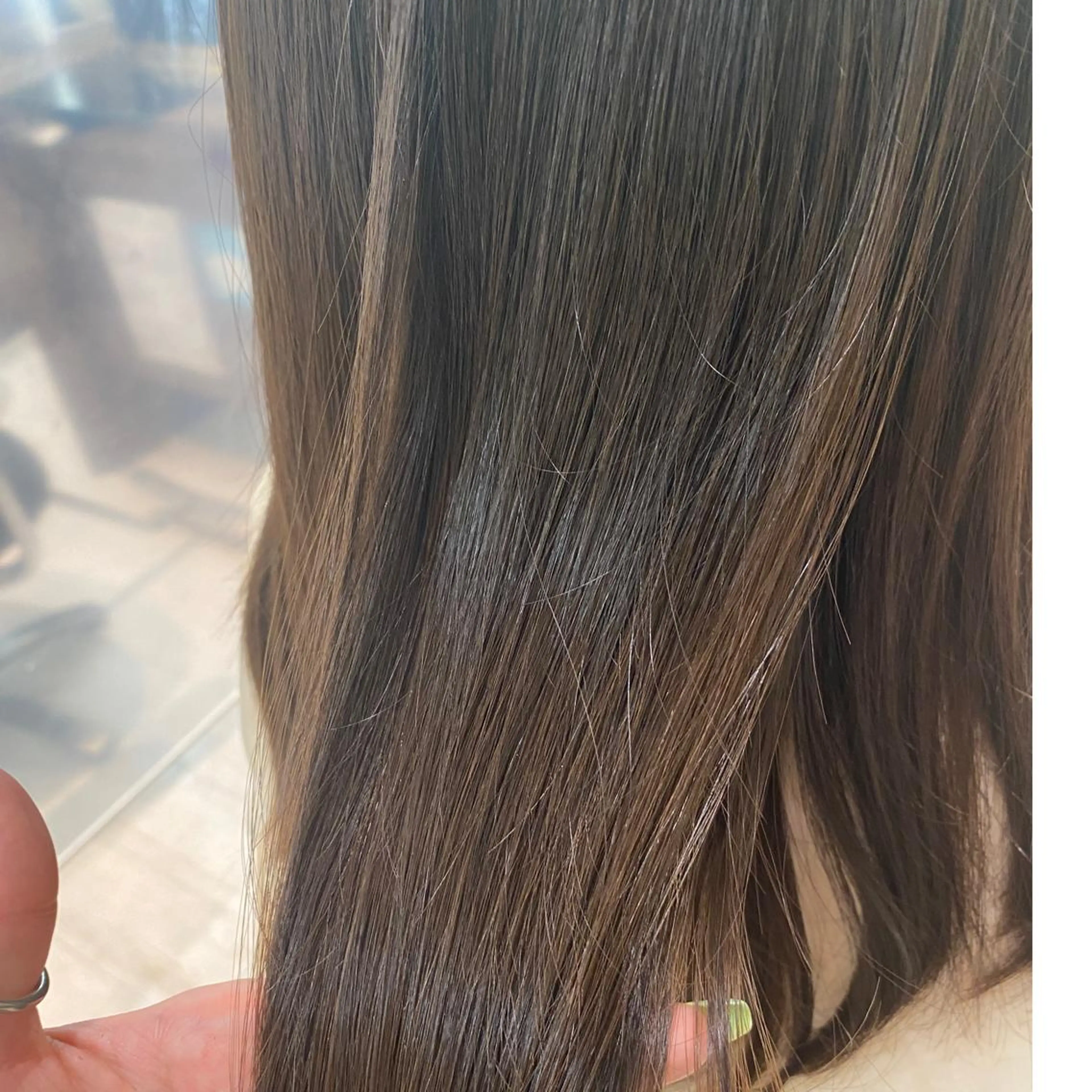 ロング トリートメント 酸熱トリートメント 小顔レイヤー/ ベージュ🤍Rieのヘアスタイル