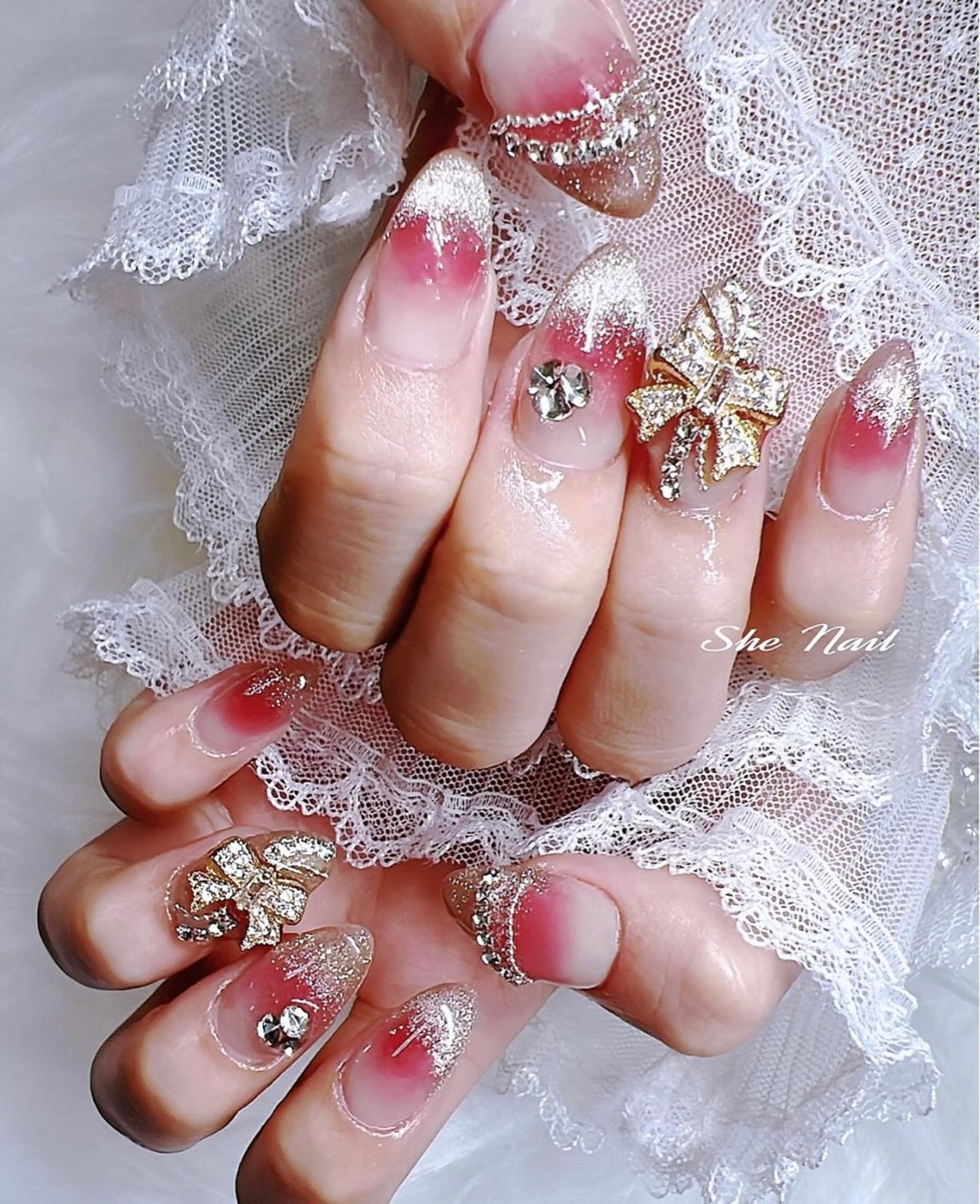 ネイル チークネイル 長さ出し フラッシュネイル キラキラネイル マグネットネイル ハンドネイル She   Nail所属・ISA_ BELLAのネイルデザイン