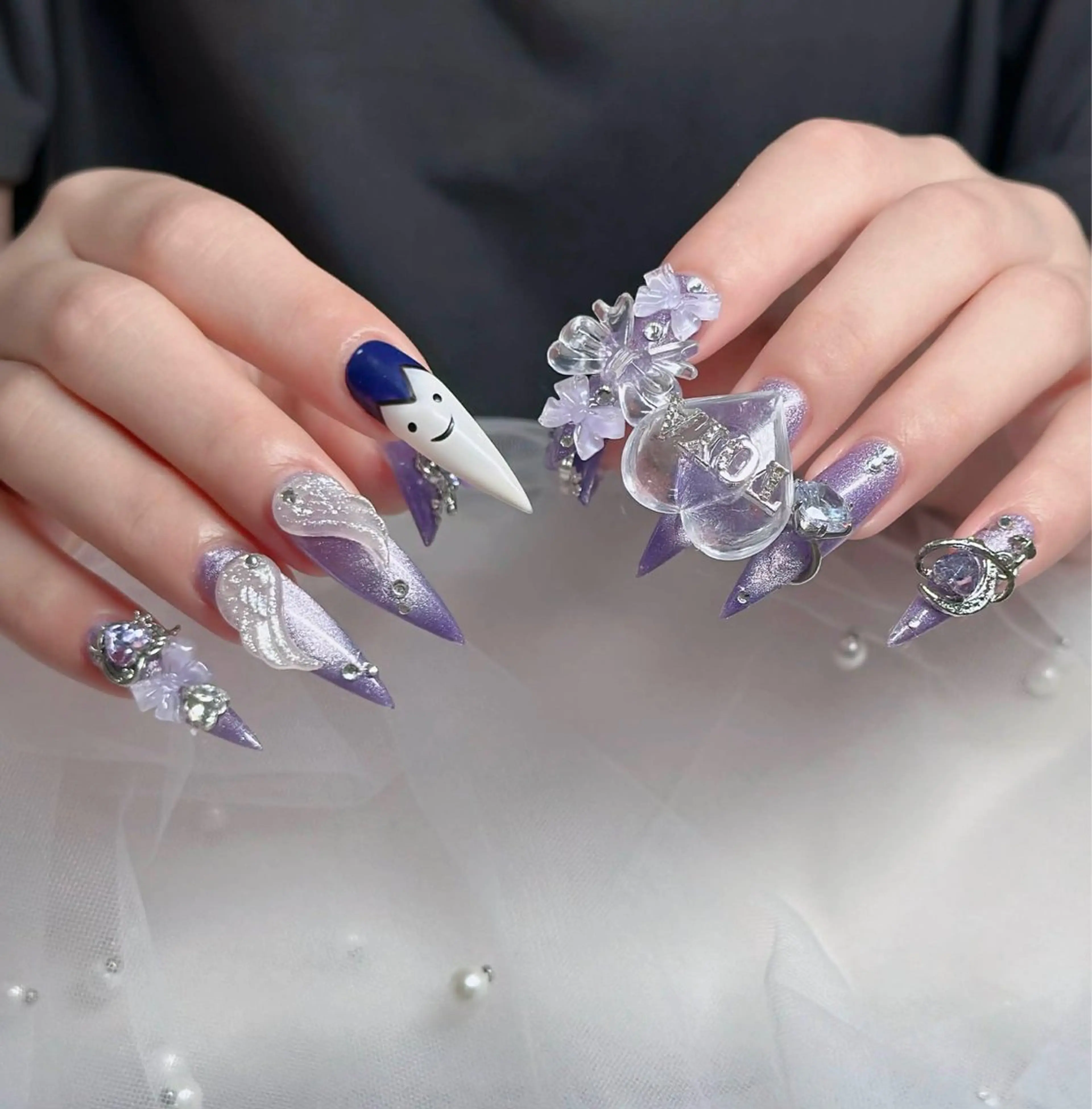 ネイル アートネイル ボルドー フレンチネイル ジェルネイル 氷ネイル・うるうるネイル ハンドネイル Julie Nailsのネイルデザイン