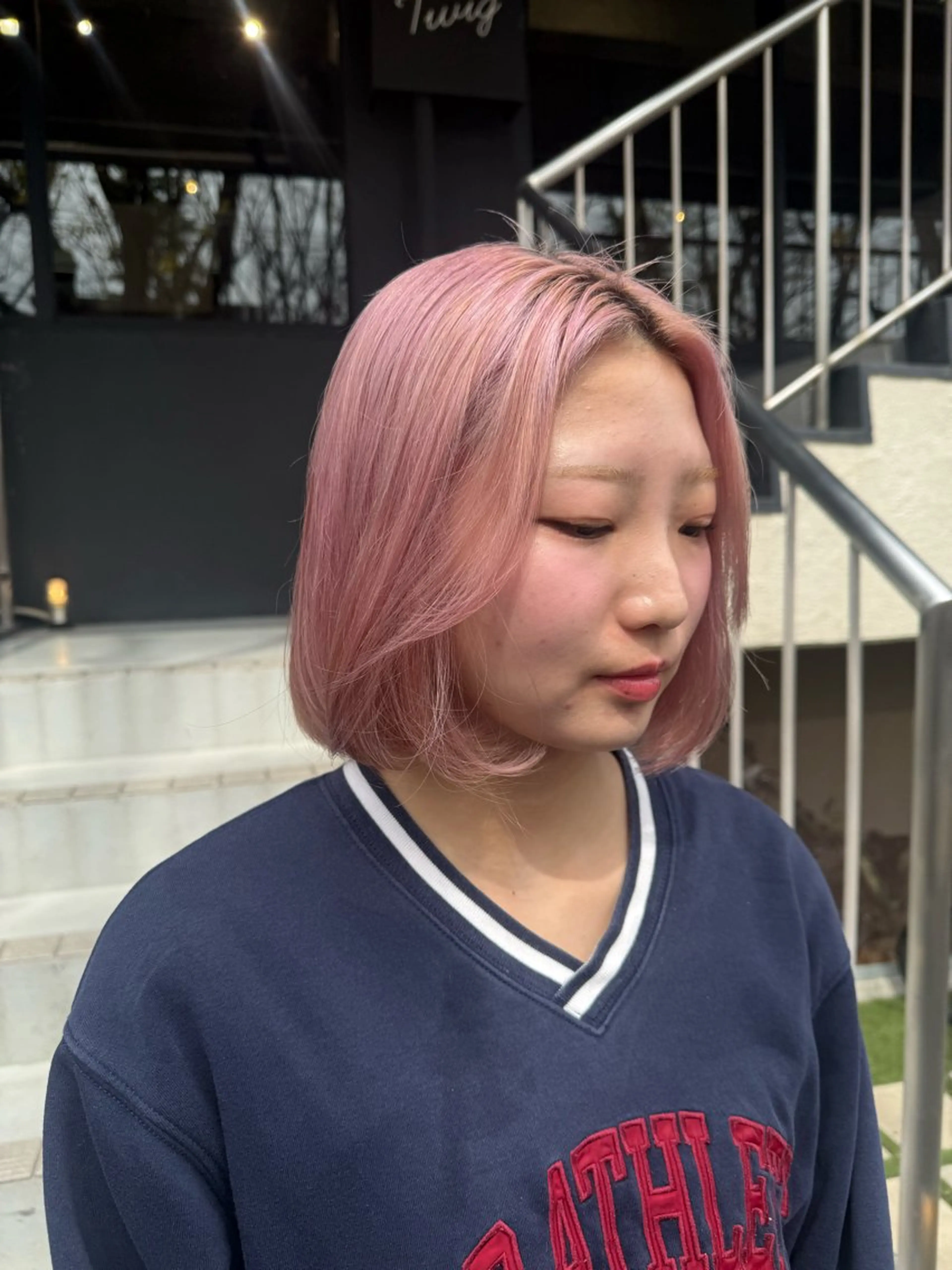 ショート ボブ カット ヘアカラー トリートメント 寺本 奈央のヘアスタイル