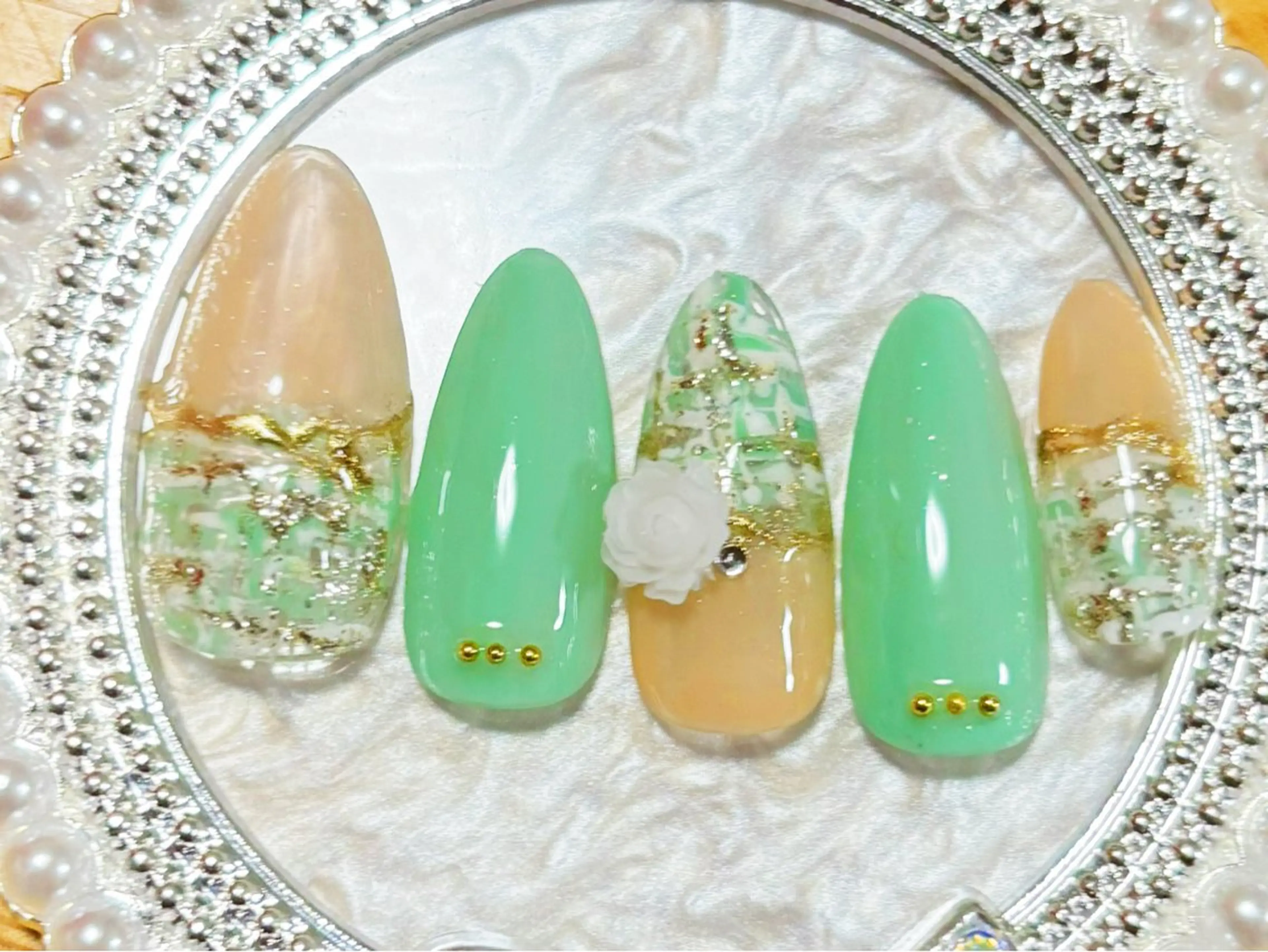 ミディアム kido chieのネイルデザイン