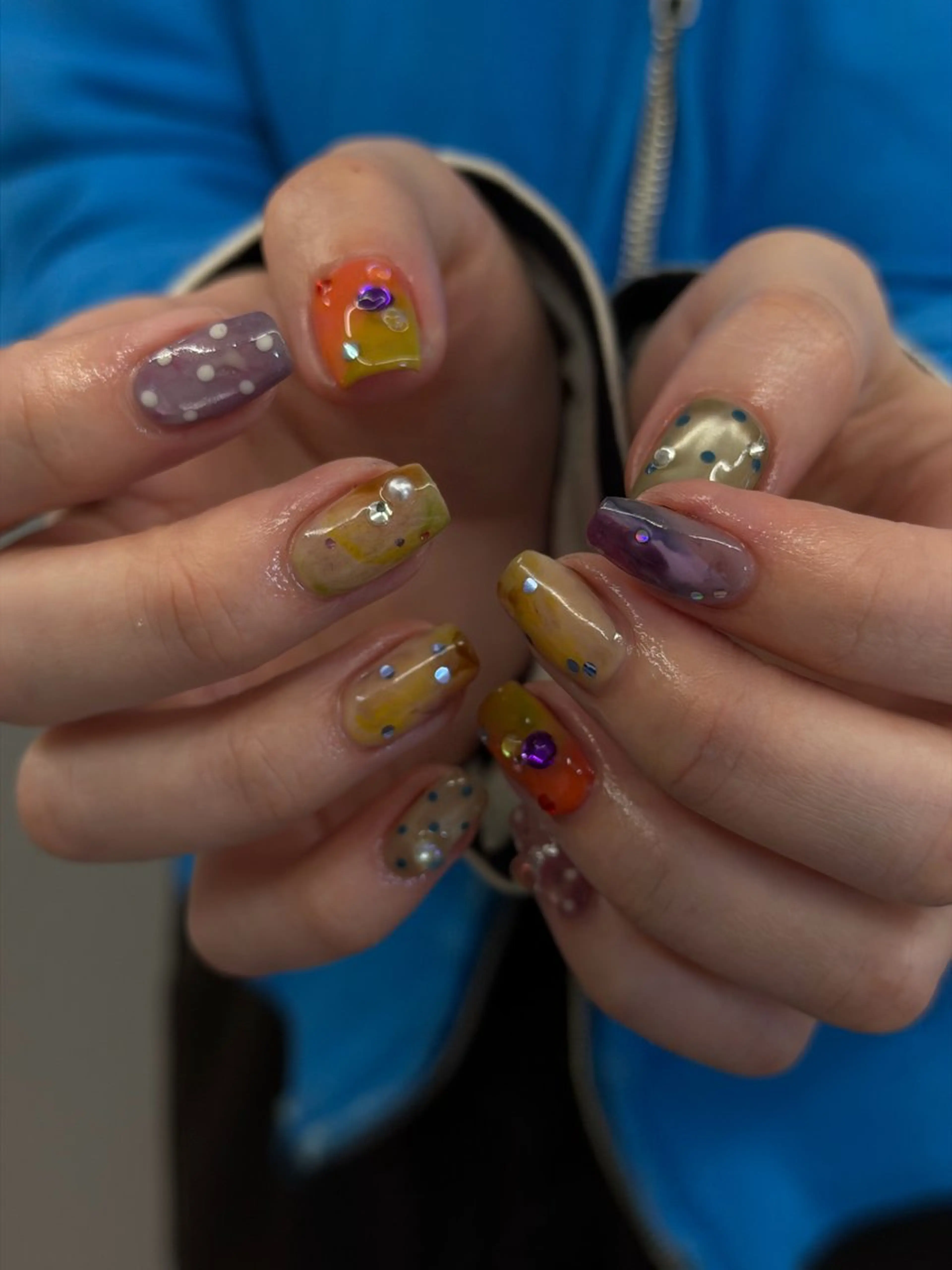 ネイル ドット ジェルネイル キラキラネイル マグネットネイル ニュアンスネイル ハンドネイル ハンドケア Bana_ Nailのネイルデザイン