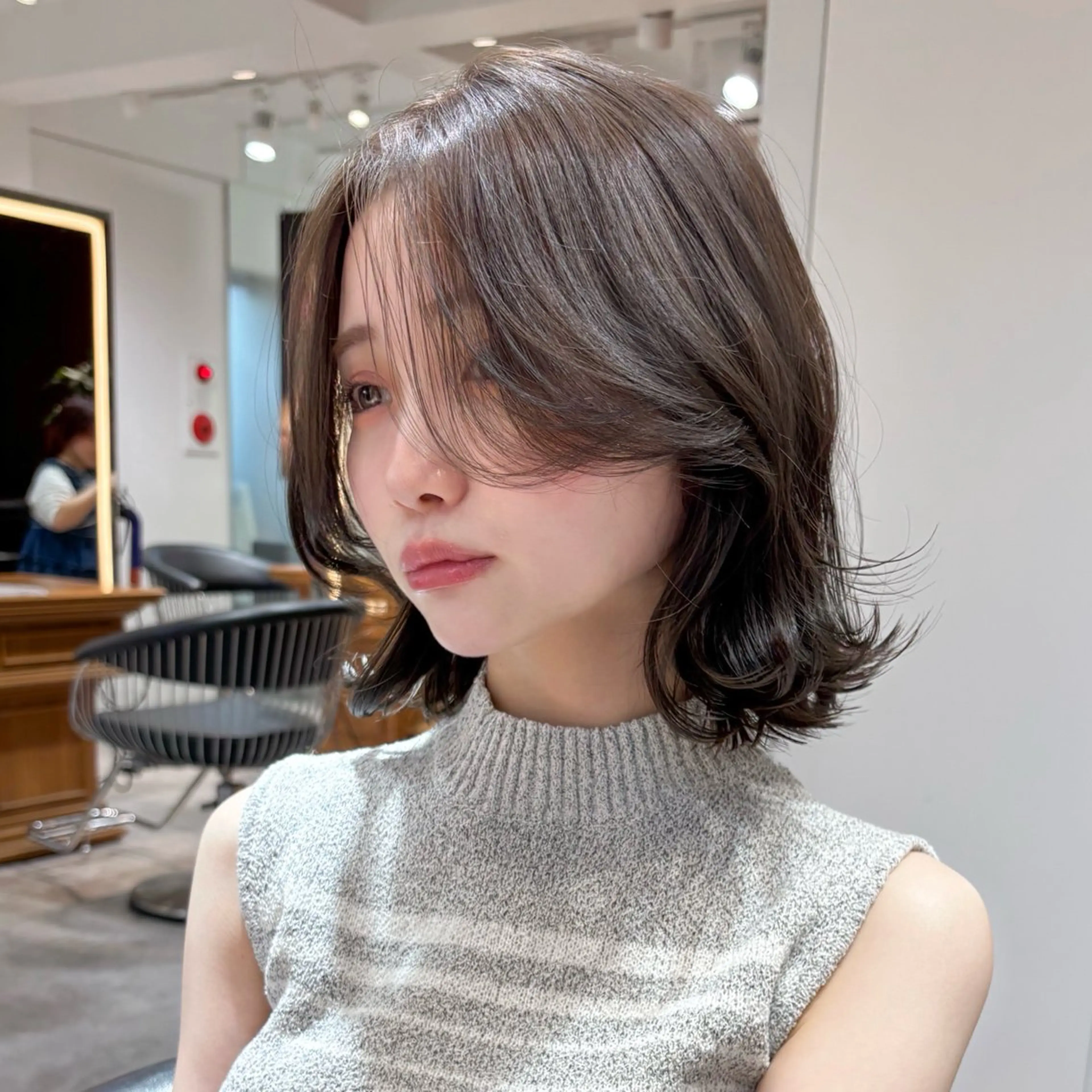 ミディアム ミディアムパーマ ボブ くびれヘア 顔周りカット 髪質改善 原宿/韓国レイヤー ボブ/顔周りYasuのヘアスタイル