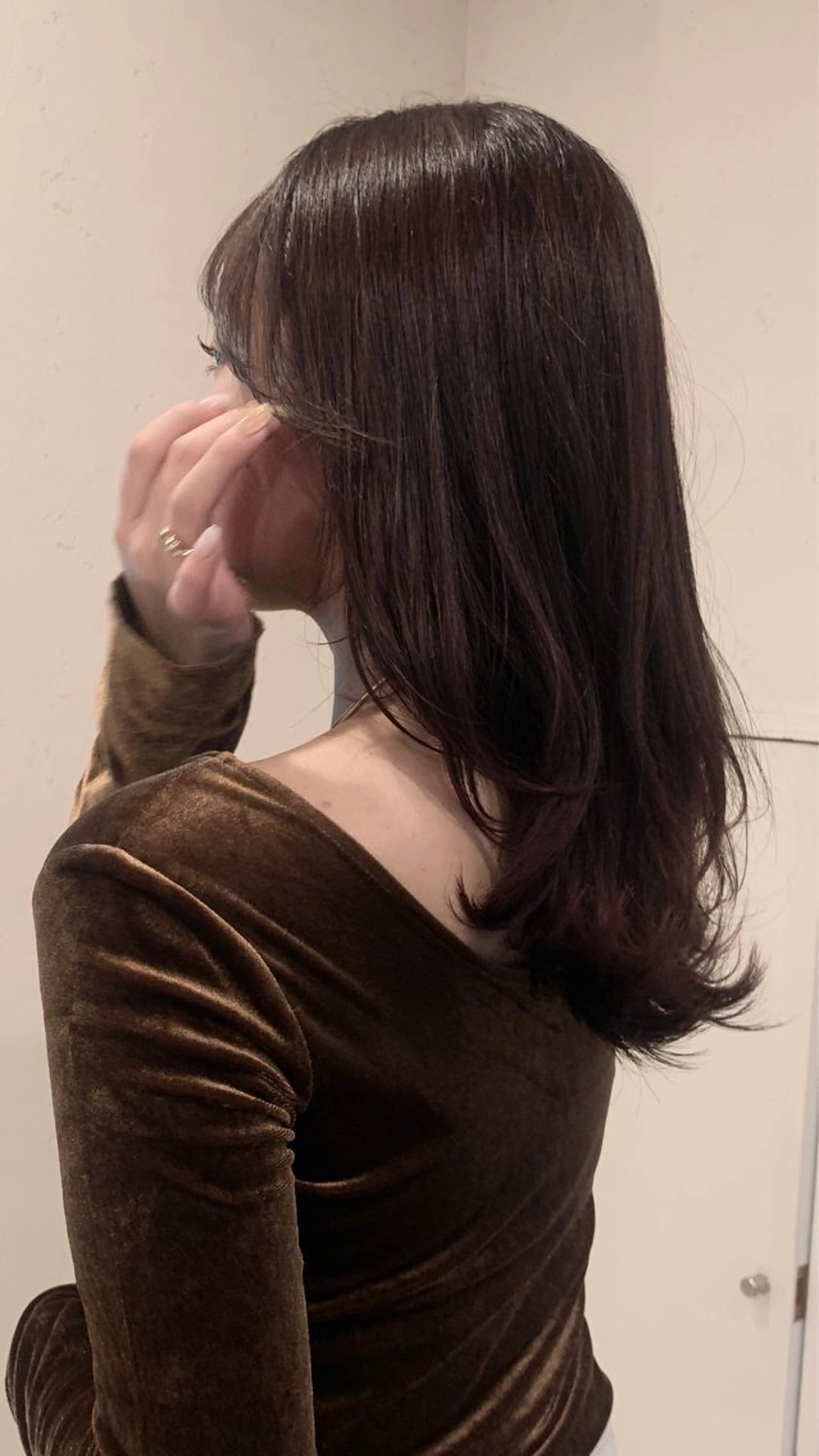 ロング カラー ブラウンカラー カット ヘアカラー トリートメント 落合希 Olivebeigeのヘアスタイル