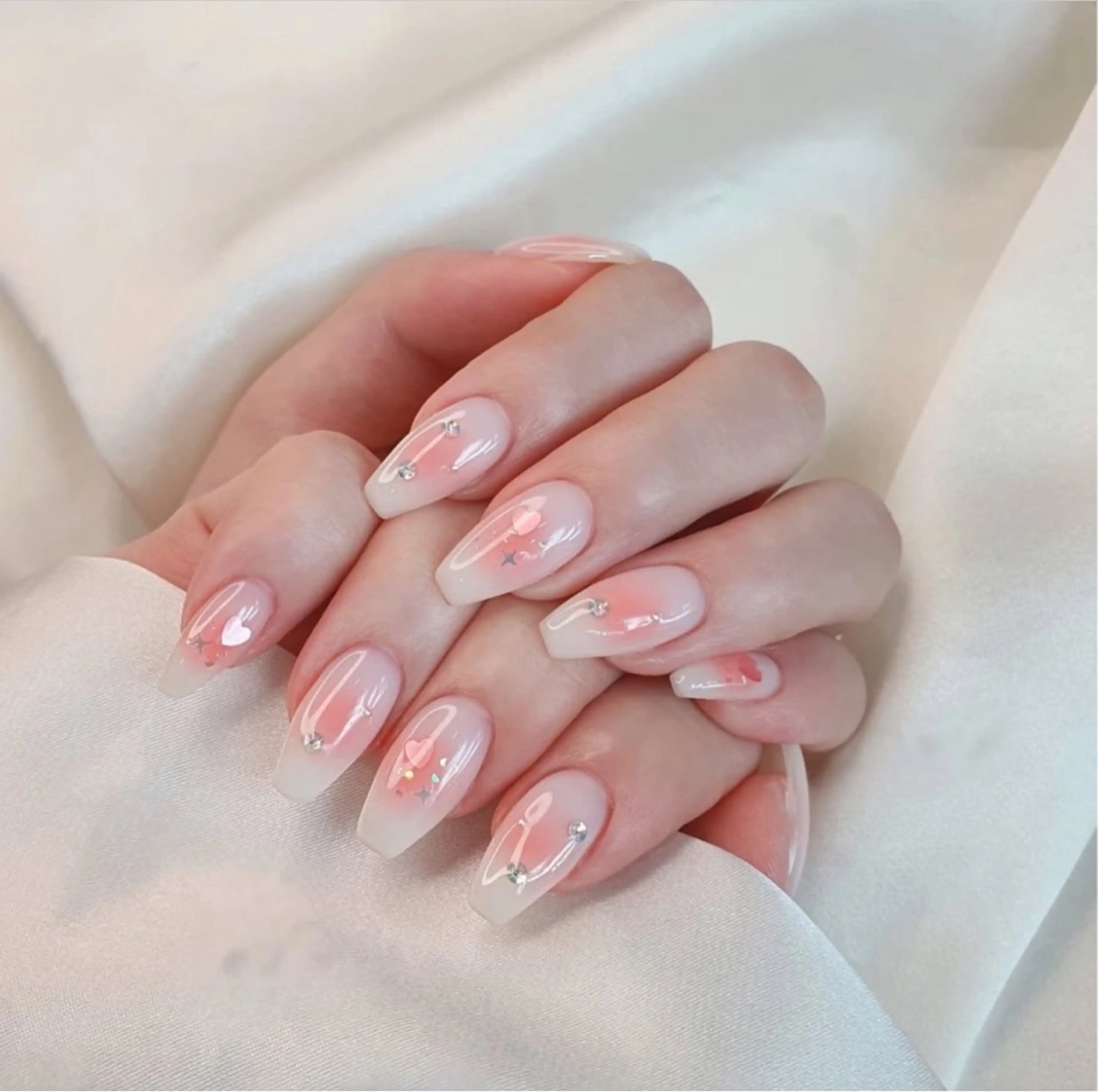 ネイル アニマル柄 オーロラネイル チークネイル フラッシュネイル ジェルネイル Lina nail所属・Lunaa 池袋のネイルデザイン