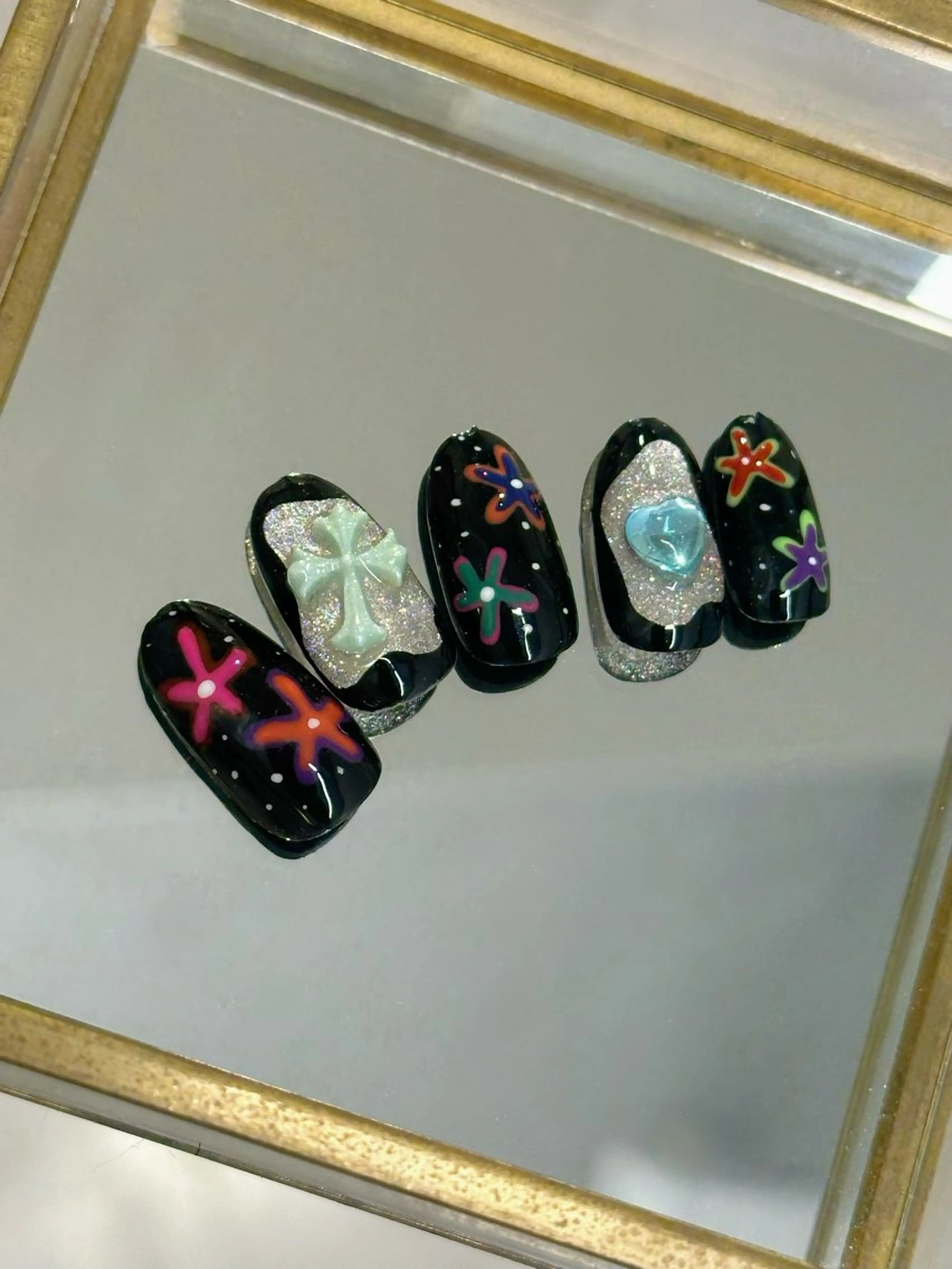 ネイル ハンドネイル 西田 花音のネイルデザイン