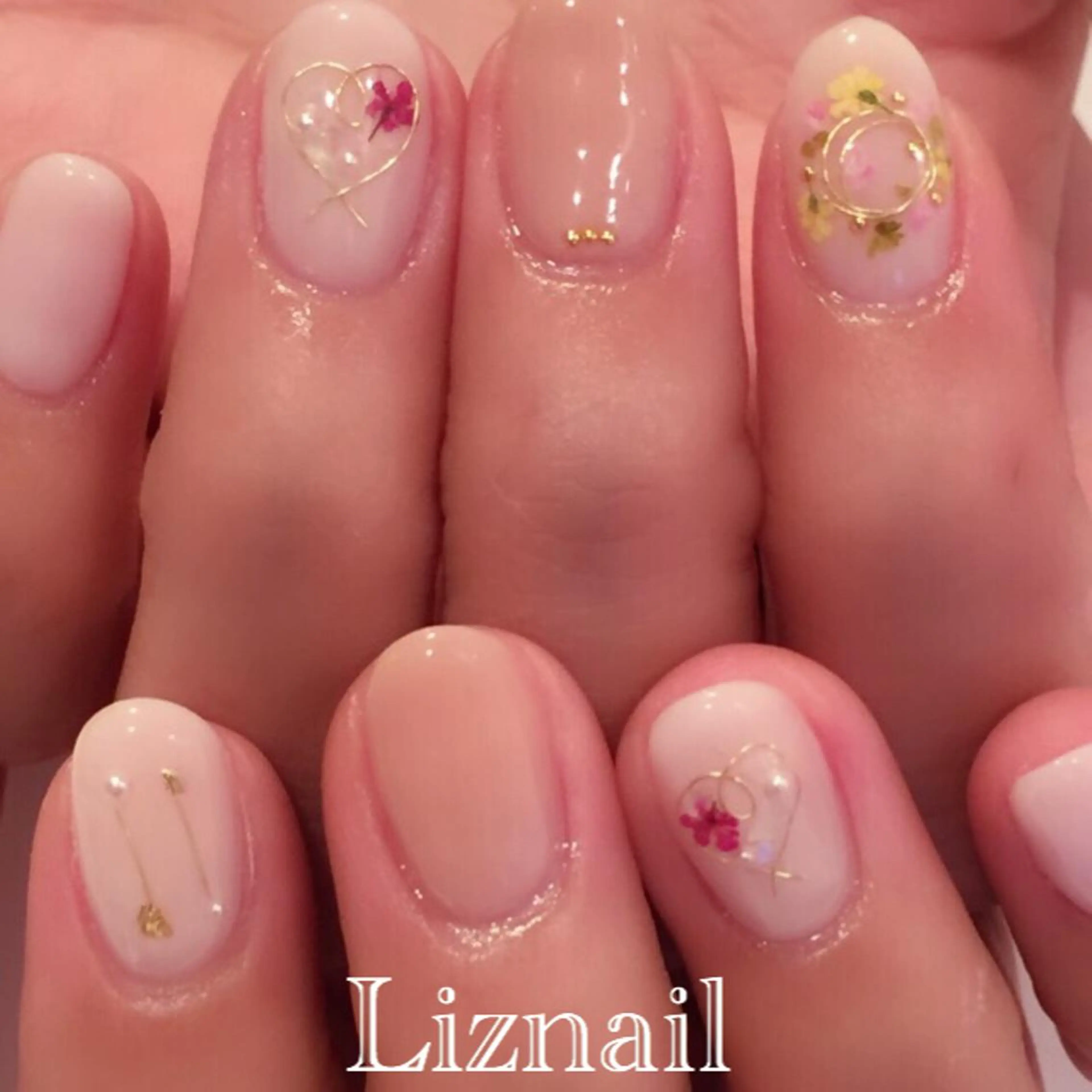 ネイル Rawr / saoriのネイルデザイン