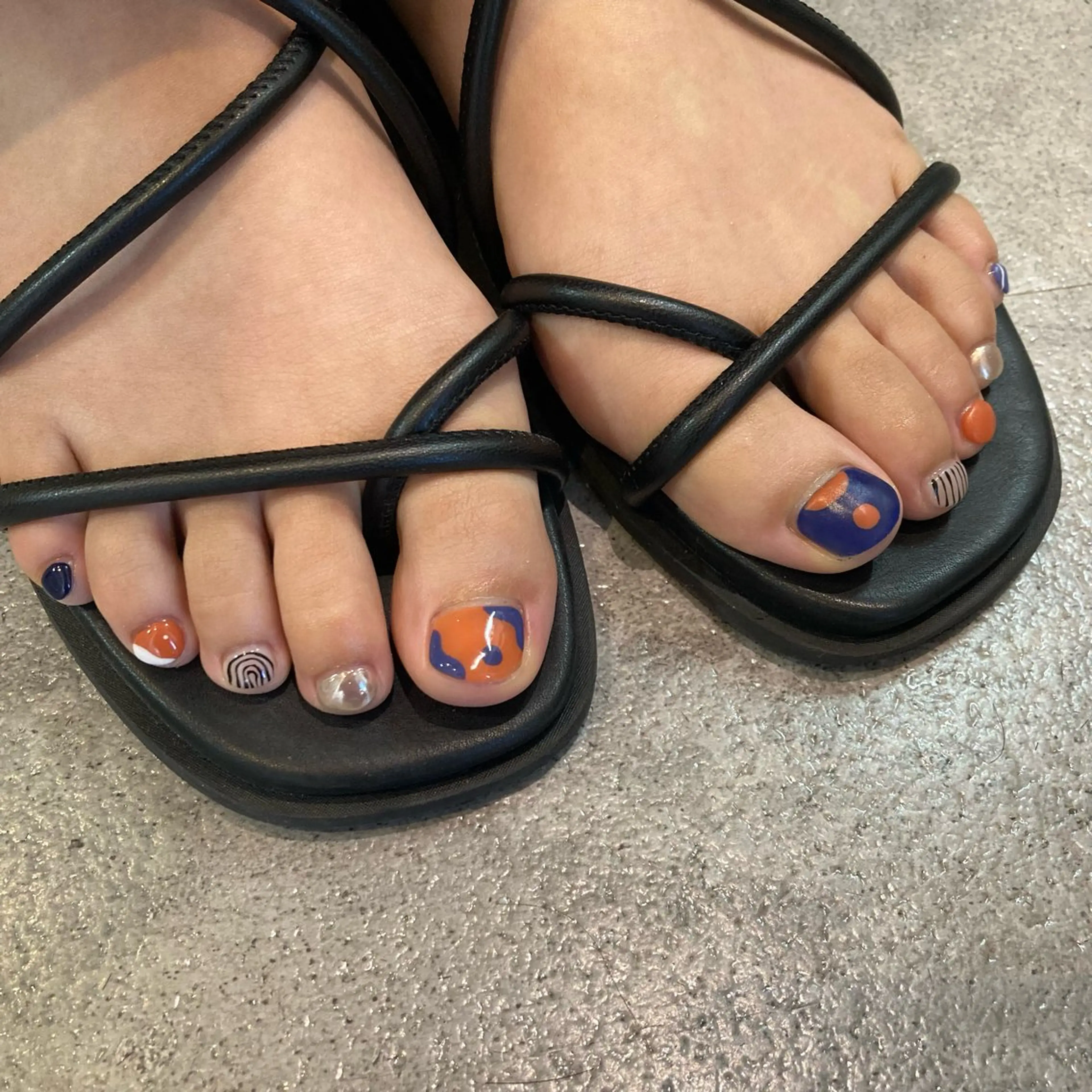 ネイル ミラーネイル shio ♡ 17日空きありのネイルデザイン