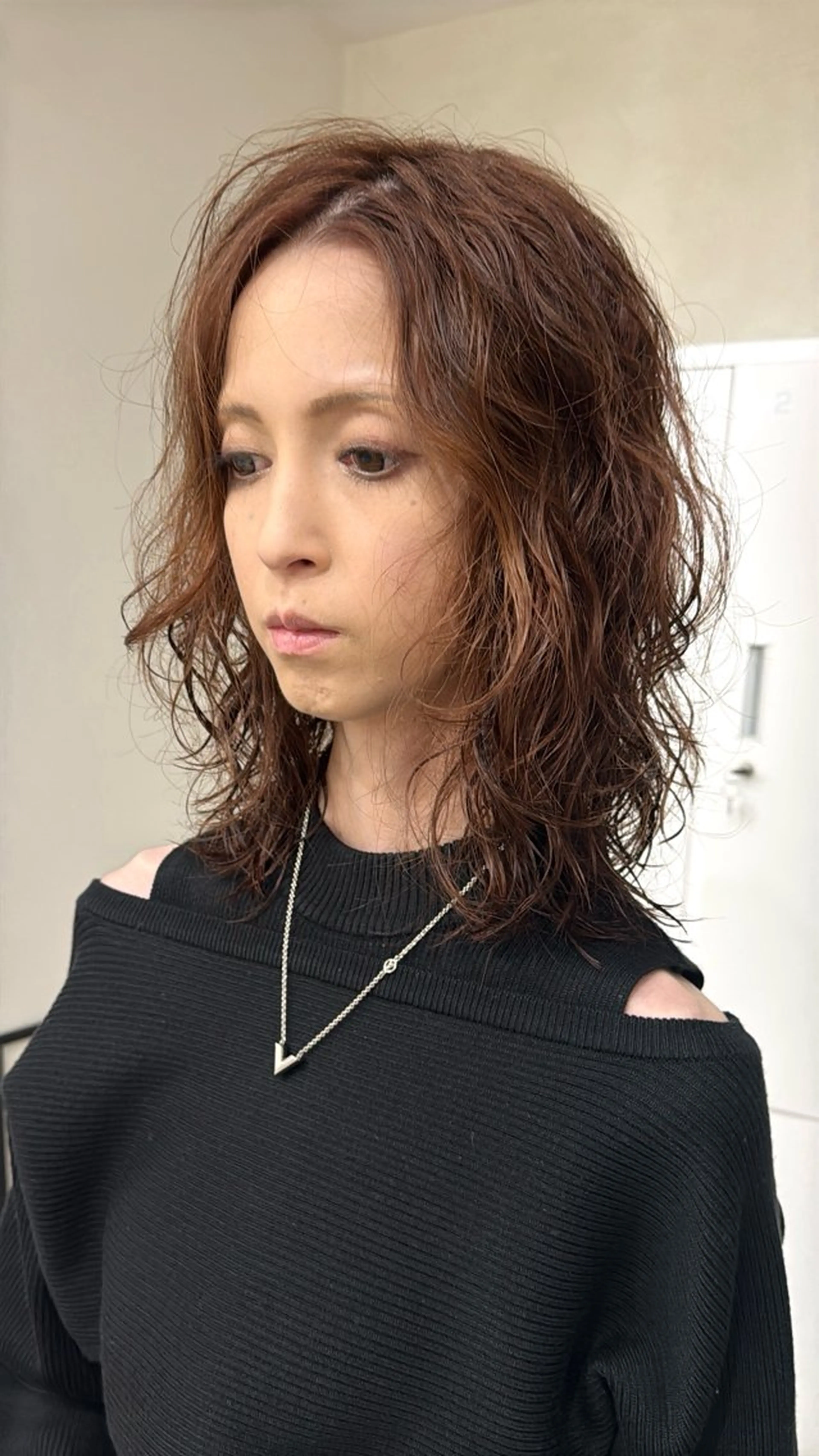 ミディアム パーマ 小山 一之のヘアスタイル