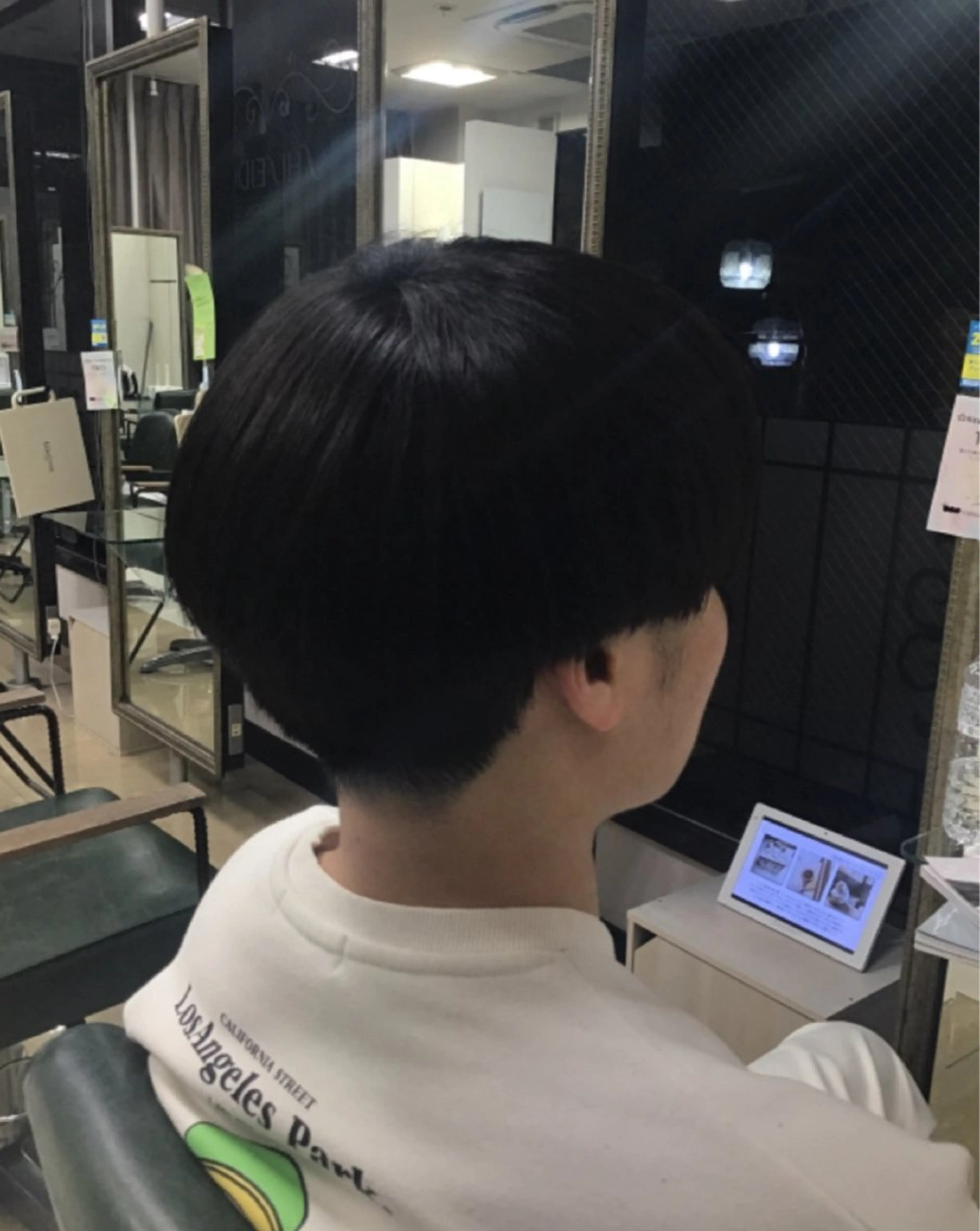 メンズ カット 小関 未悠のマツエク・マツパデザイン