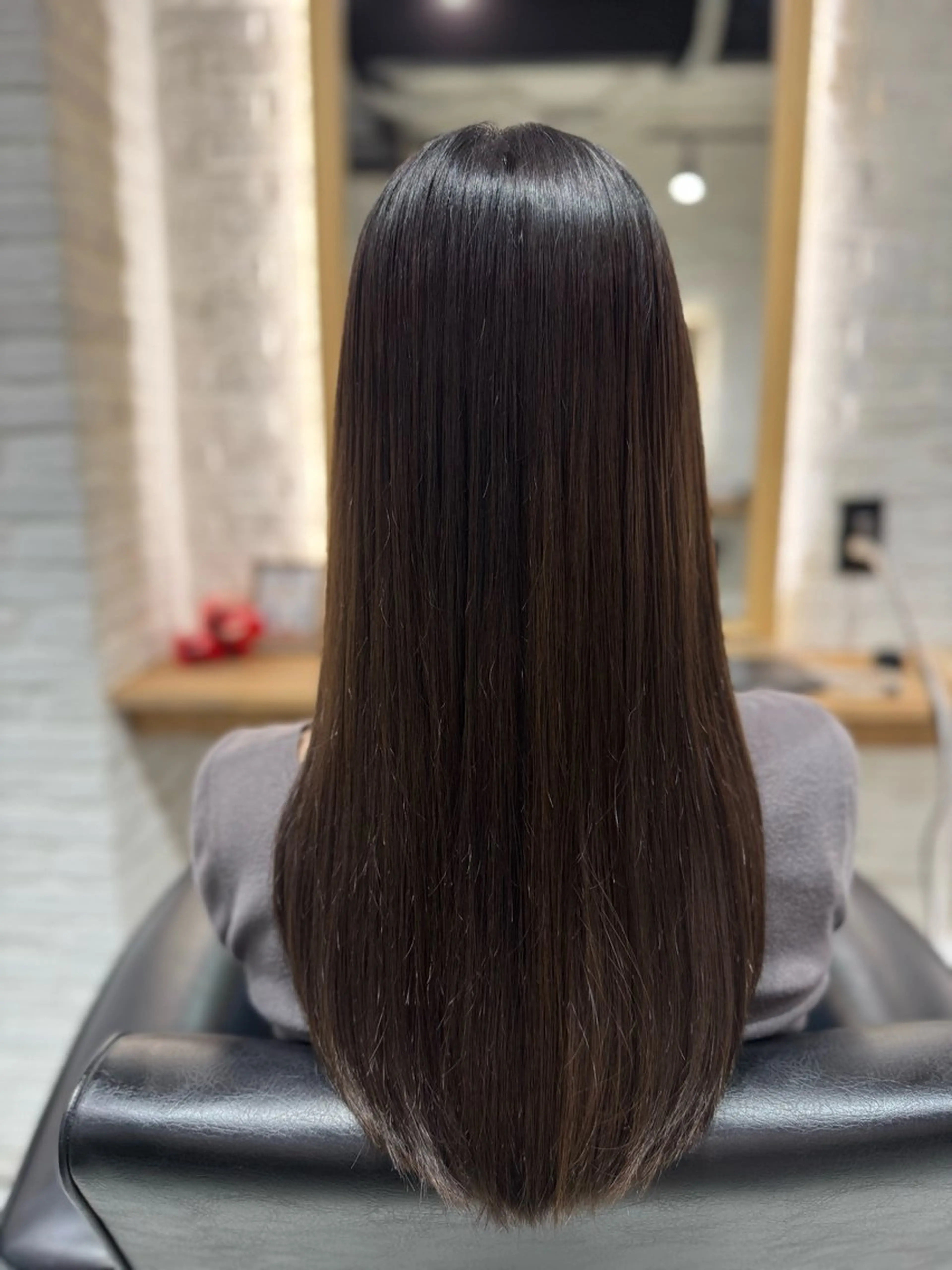 ロング 酸性ストレート 佐藤 佑美香のヘアスタイル