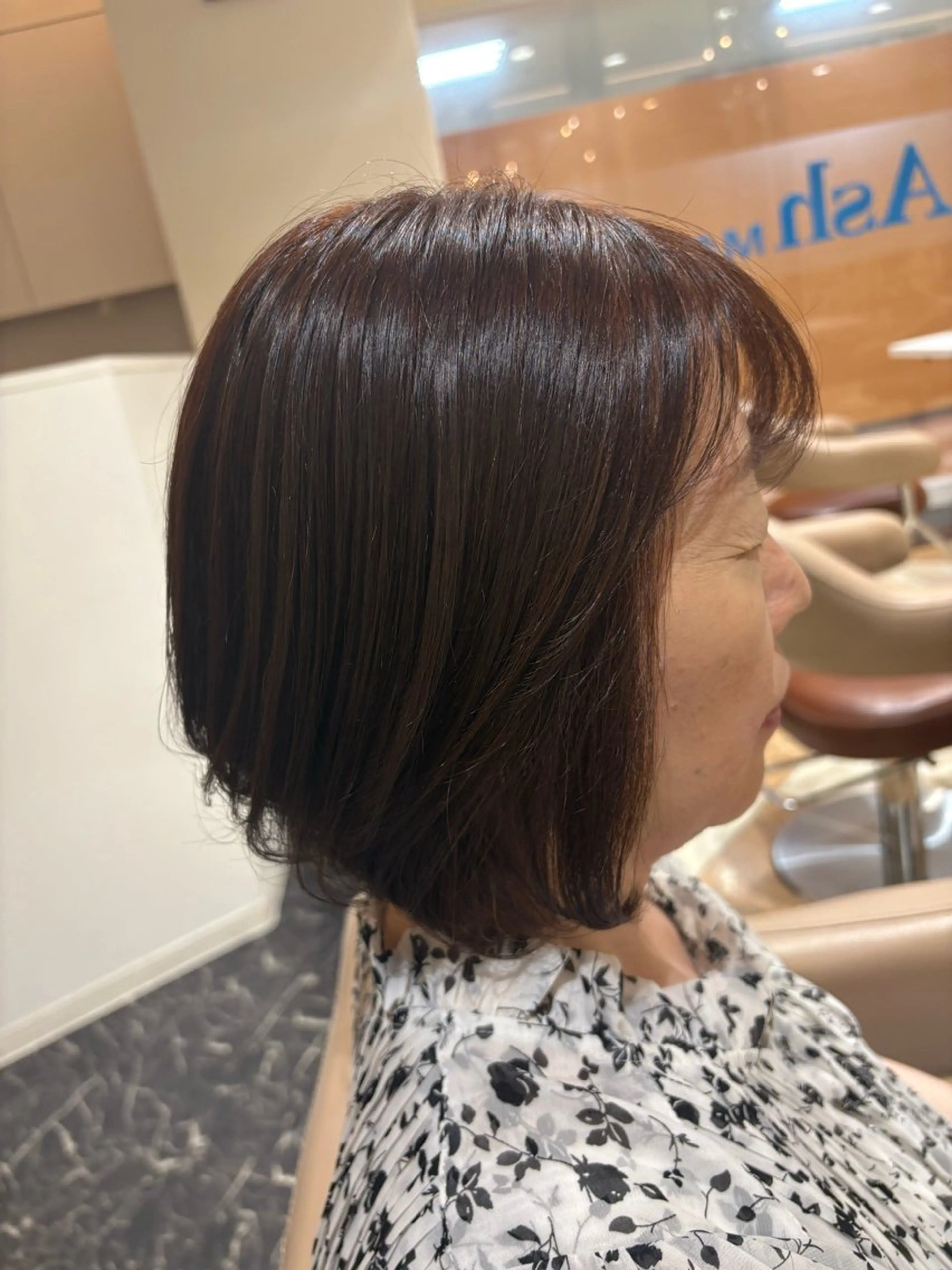 ショート レイヤーカット 髪質改善カラー なーこ💖🌈のヘアスタイル