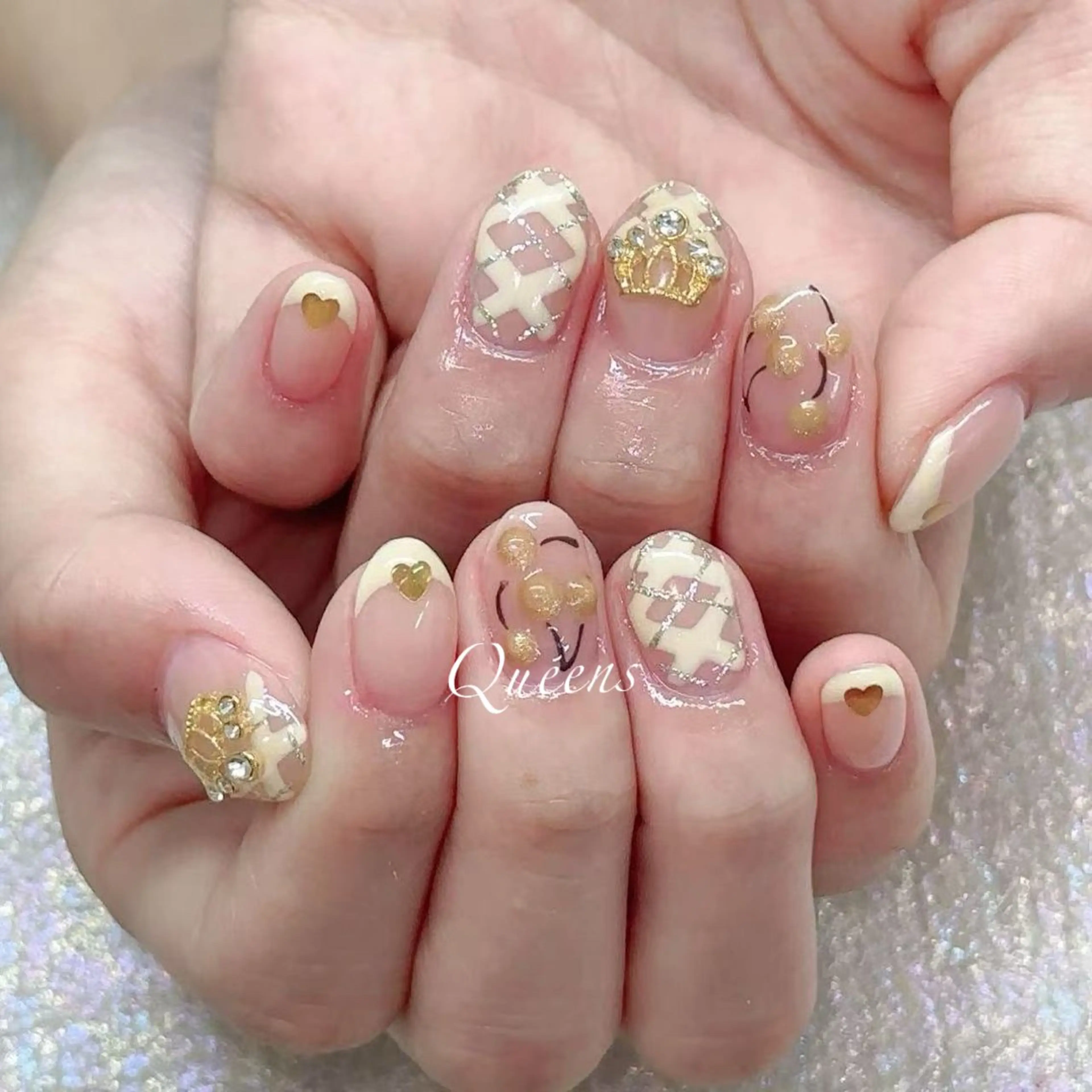 ネイル ハンドネイル Queens マオのネイルデザイン