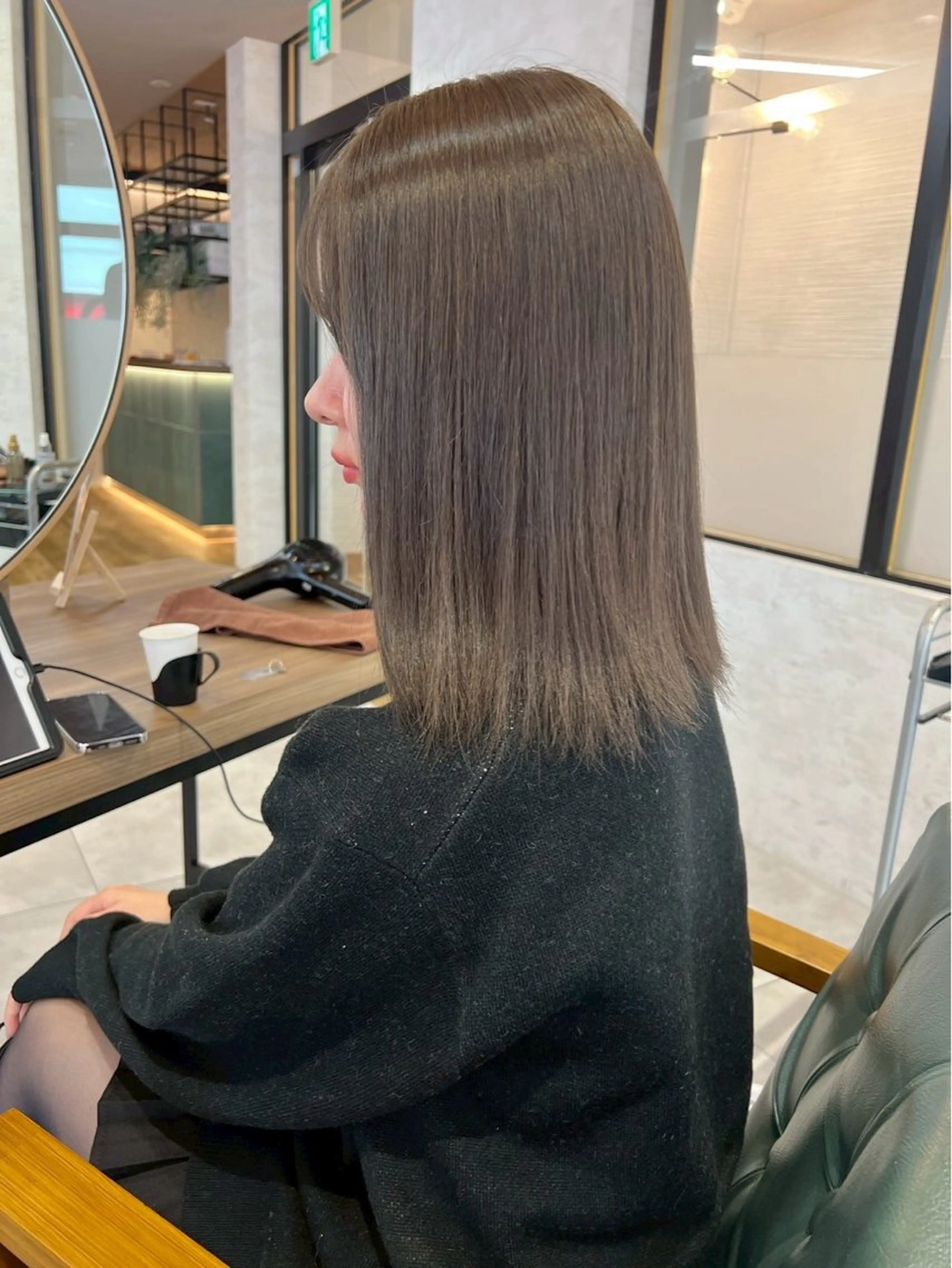 ロング カラー アッシュ アッシュブラウン ブラウンカラー レイヤー✂︎ぷつボブ 艶カラー🤍noaのヘアスタイル