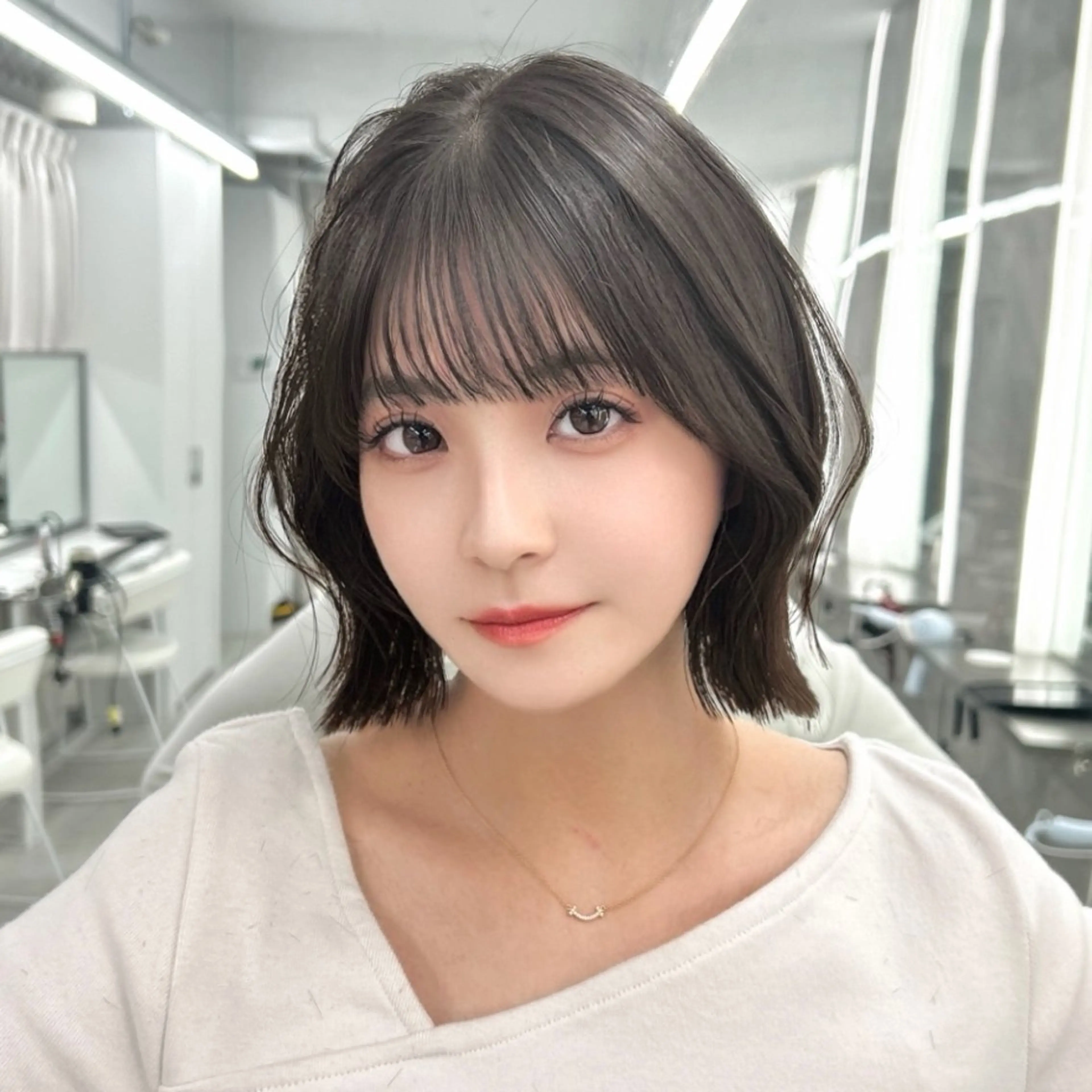 ショート ボブ 外ハネヘア MAEUL 【マウル】栄のヘアスタイル